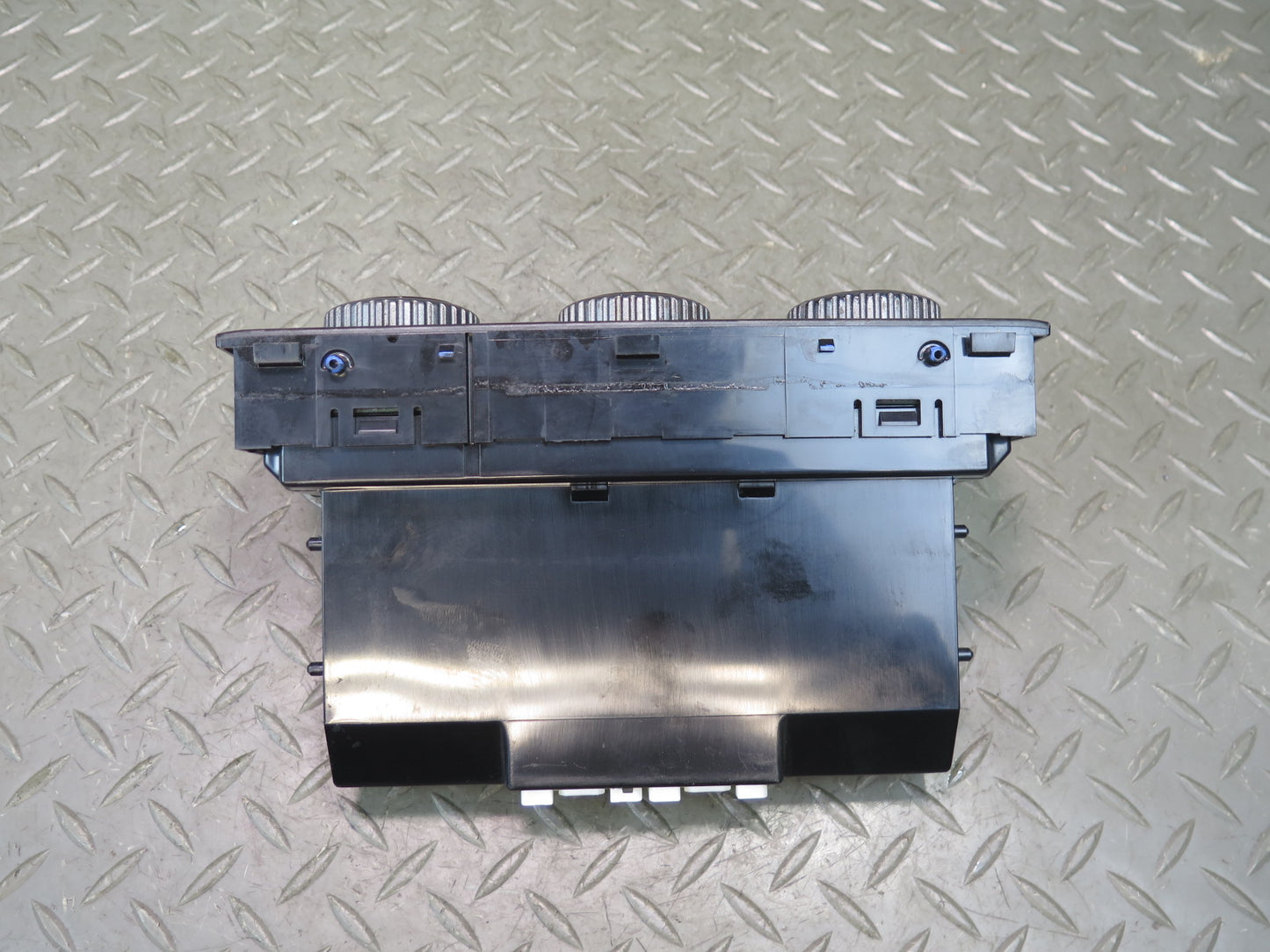 02-05 Lexus JCE10L IS300 A/C Heater Climate Control Switch Panel 88650-53060 OEM