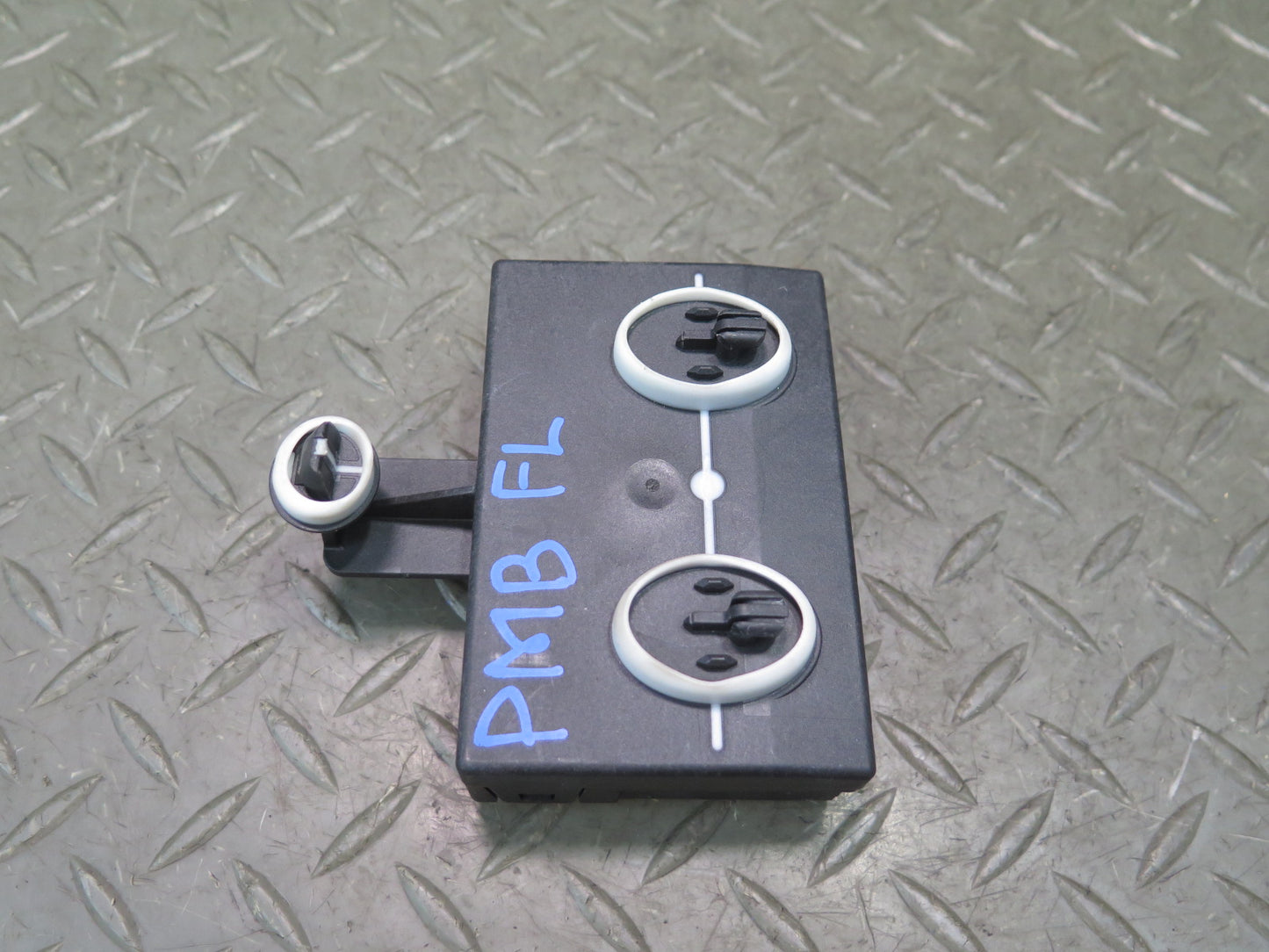 2015-2018 Porsche Macan Front Left Door Control Module 4H0959793AC