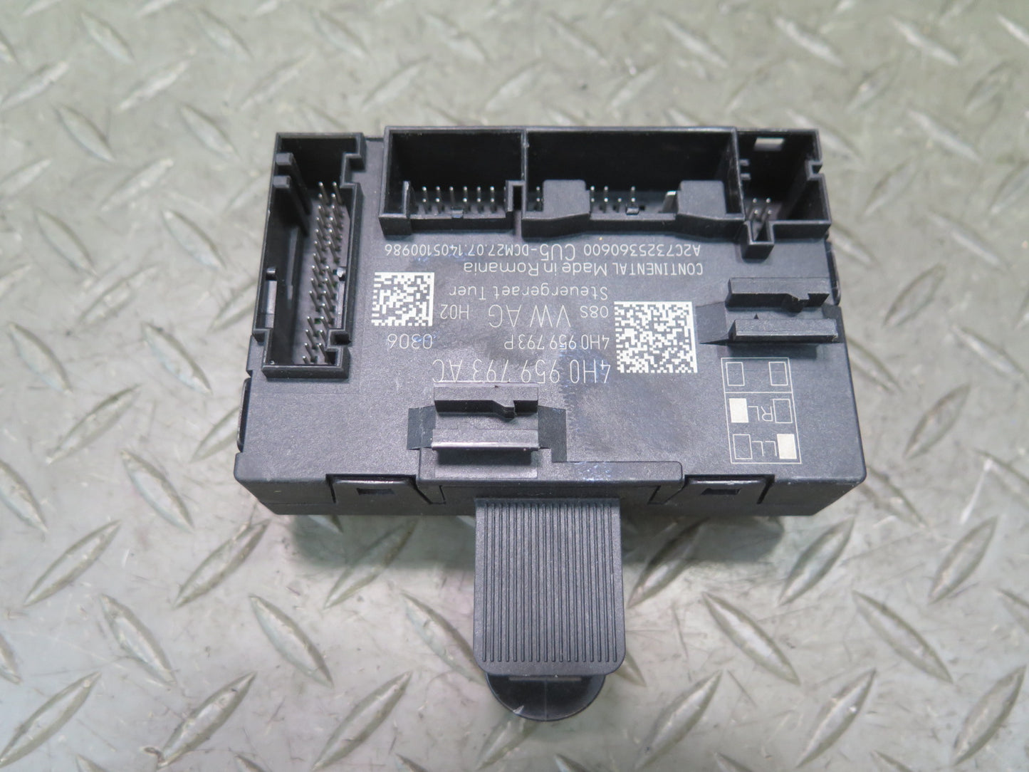 2015-2018 Porsche Macan Front Left Door Control Module 4H0959793AC