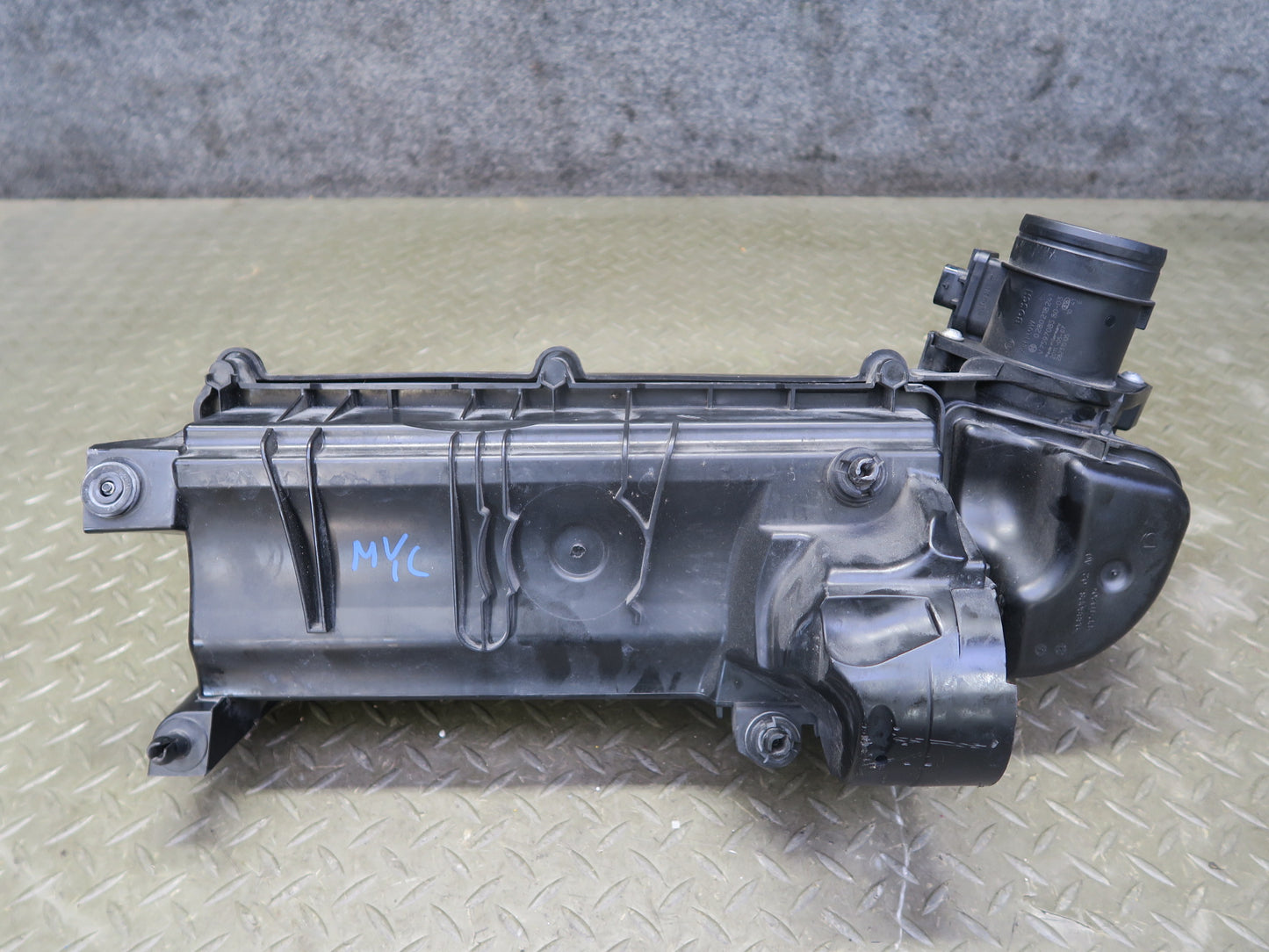11-13 Mini S R55 R56 R57 R58 N18 1.6L Engine Air Intake Cleaner Box 7583680 OEM