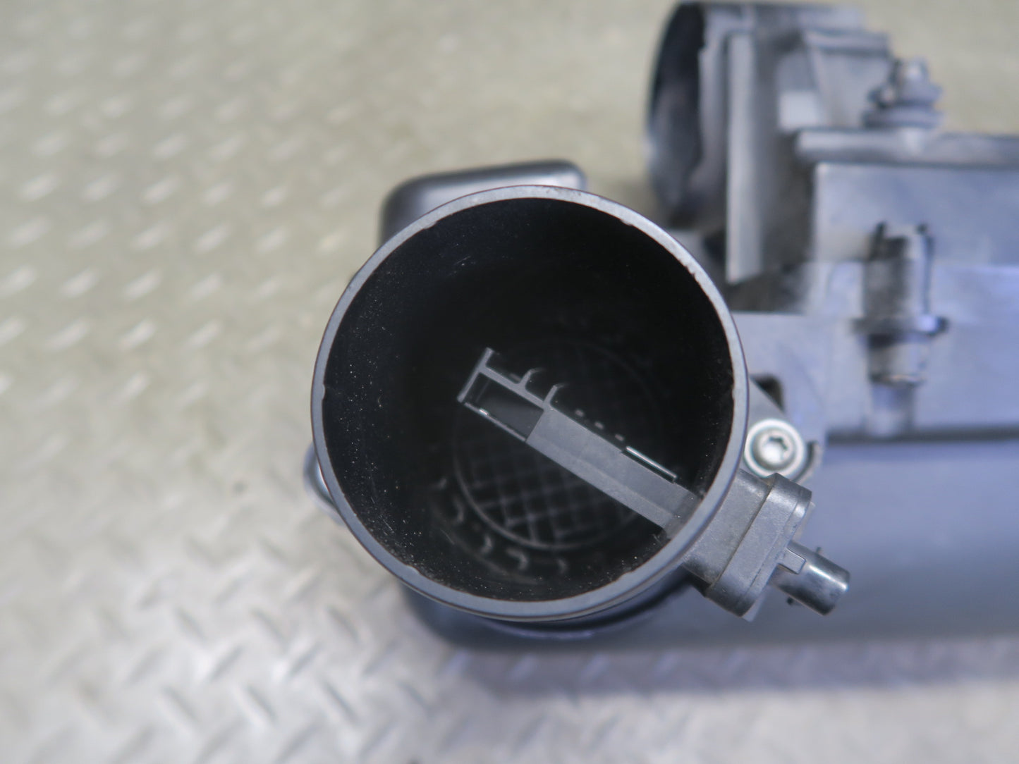 11-13 Mini S R55 R56 R57 R58 N18 1.6L Engine Air Intake Cleaner Box 7583680 OEM