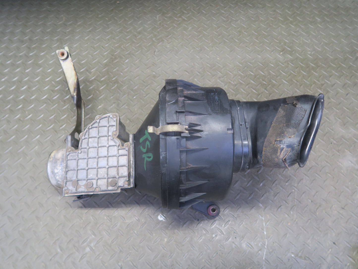86-92 Toyota Supra NA Air Intake Cleaner Filter Box w MAF Sensor OEM