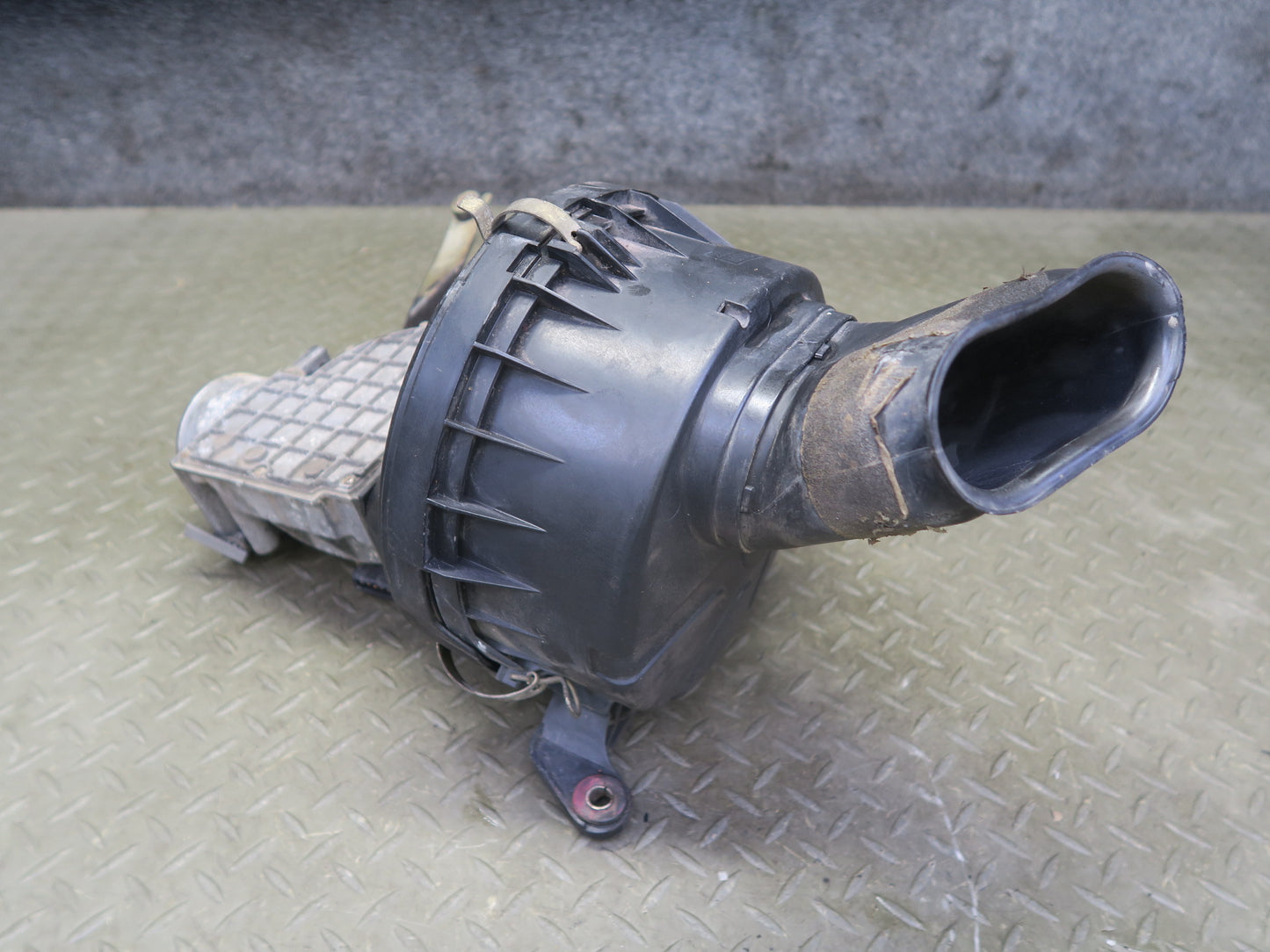 86-92 Toyota Supra NA Air Intake Cleaner Filter Box w MAF Sensor OEM