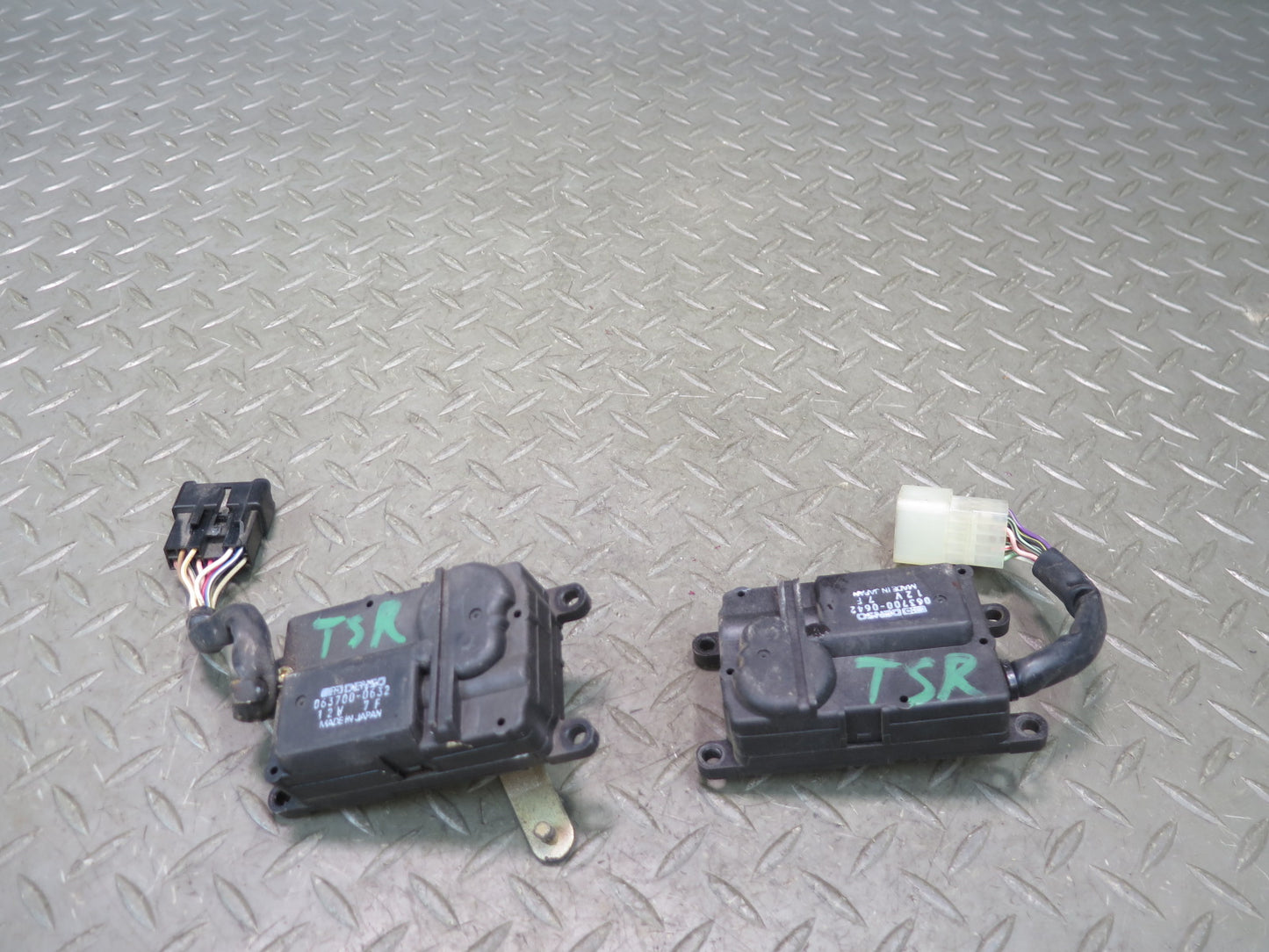 86-92 Toyota Supra MK3 MA70L Set of 2 Heater Core Vent Flap Actuator OEM