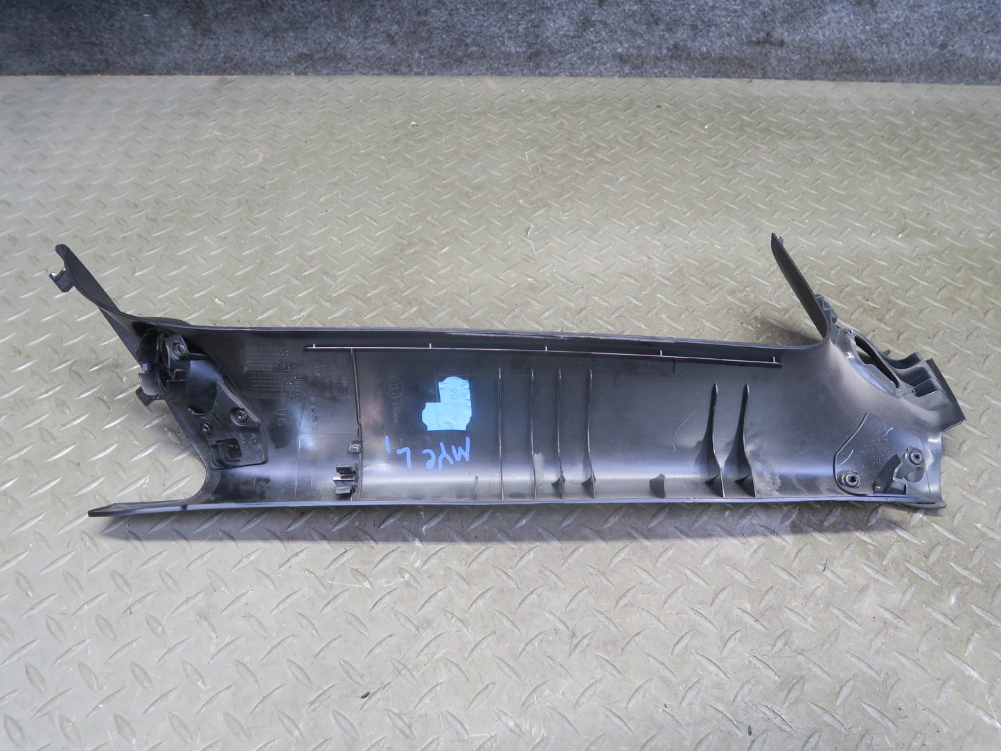09-15 Mini Cooper R57 Convert Front A Pillar Trim Panel Set Harman Kardon OEM