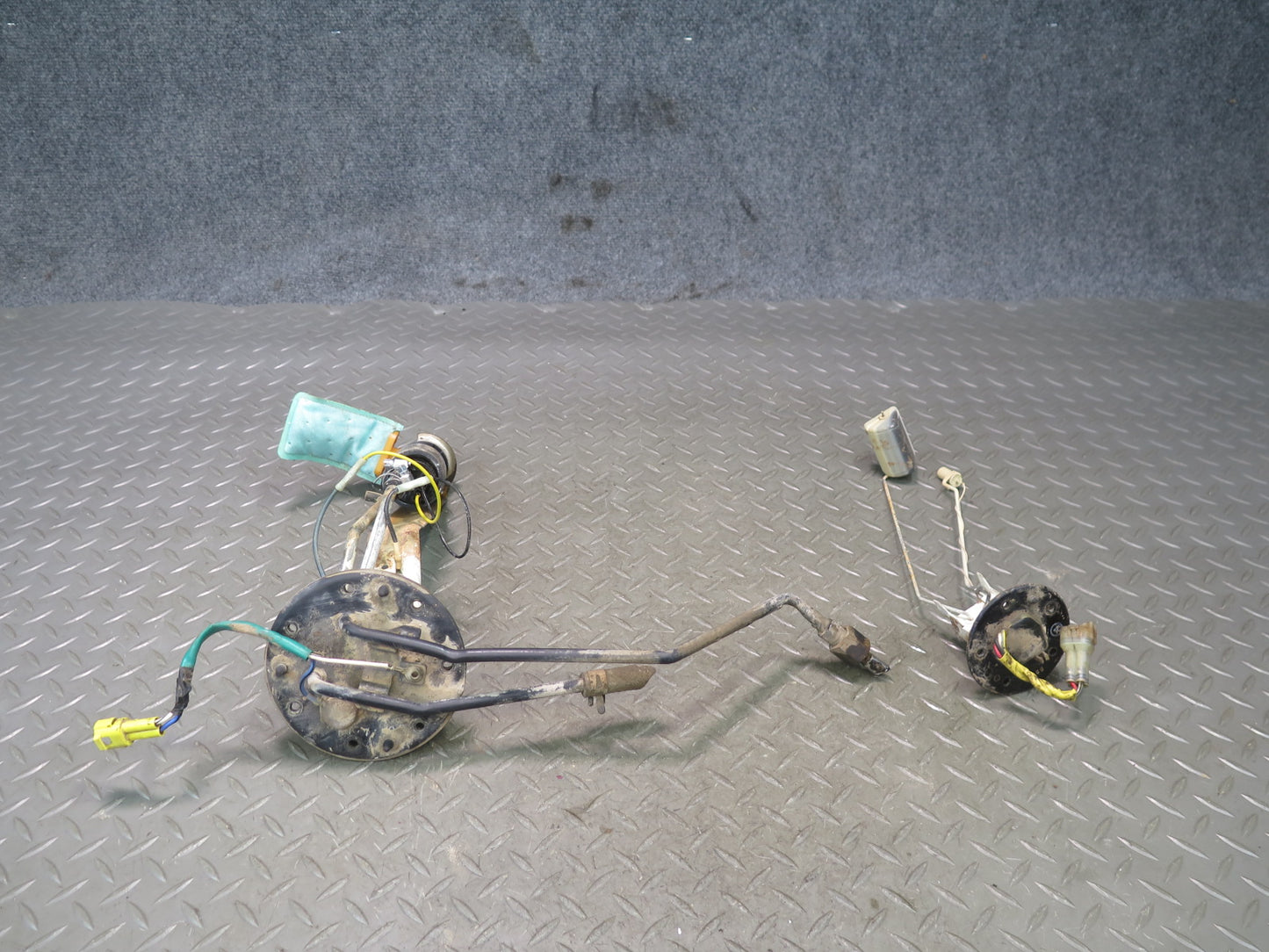 86-88 Toyota Supra MA70L 7MGE NA Fuel Pump Level Sensor Sending Unit Set OEM