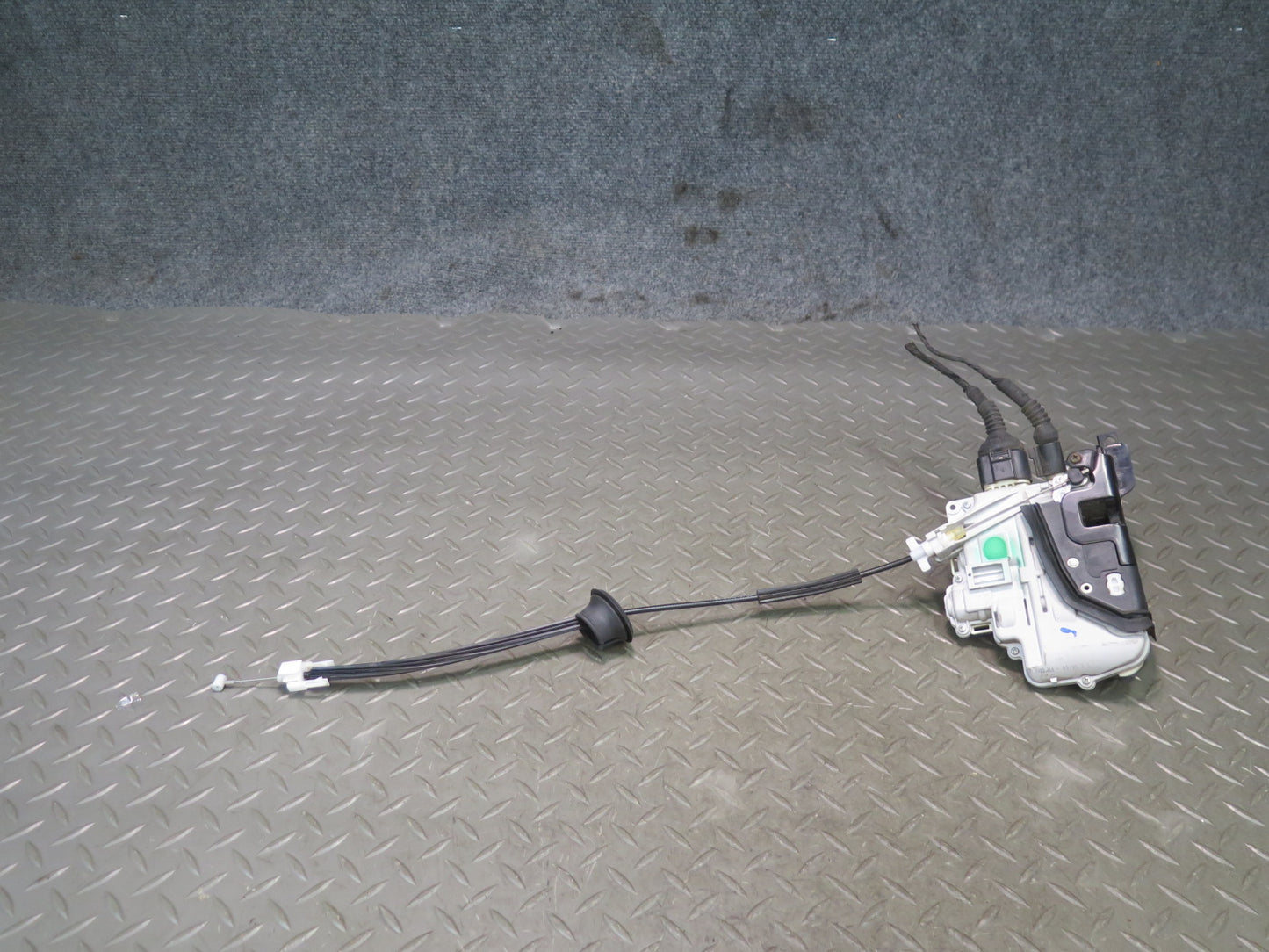 2015-2025 Porsche Macan Front Left Driver Side Door Lock Latch Actuator
