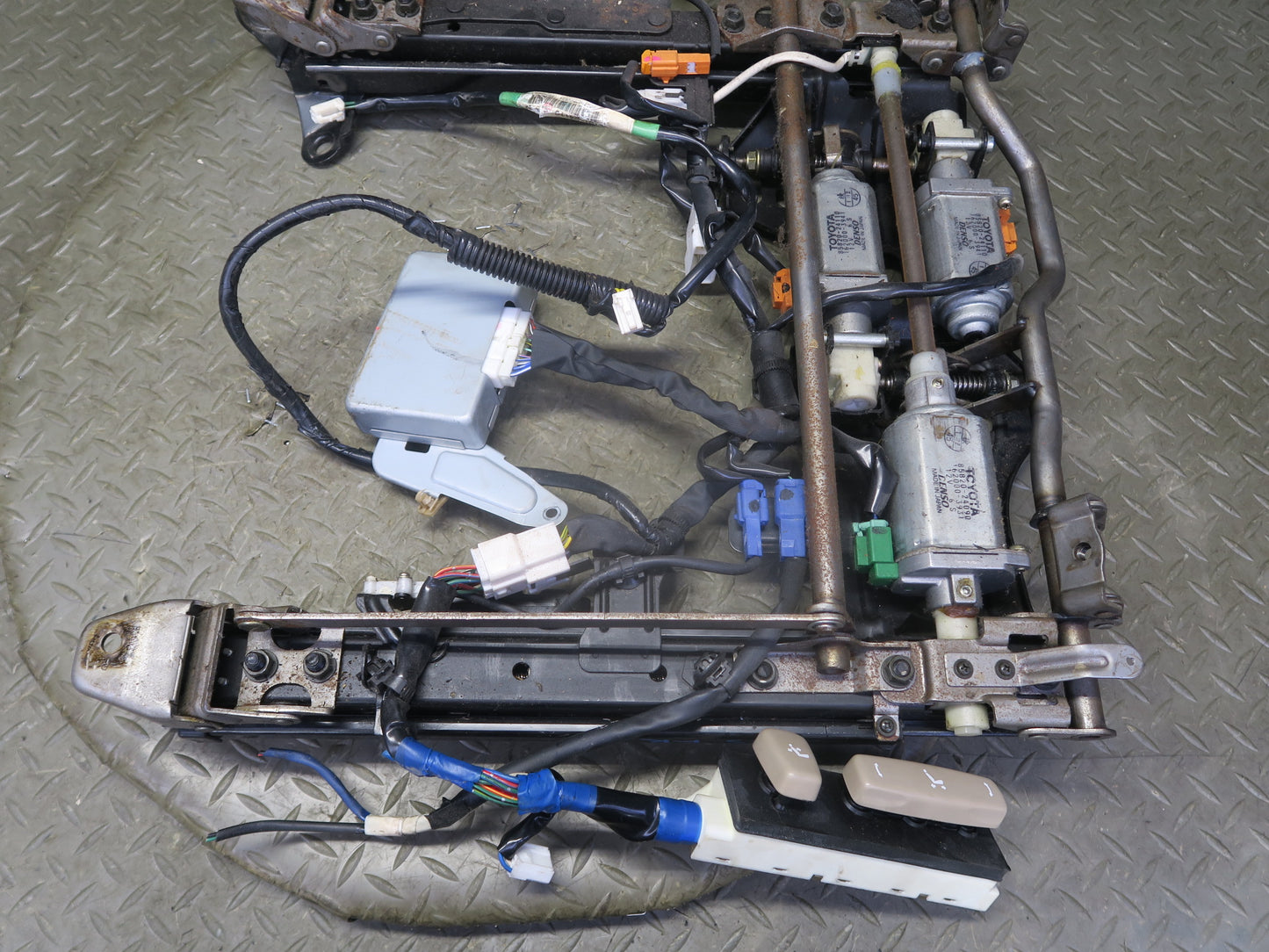 95-00 Lexus SC400 SC300 Front Right Seat Lower Frame Track Rail w Motors OEM