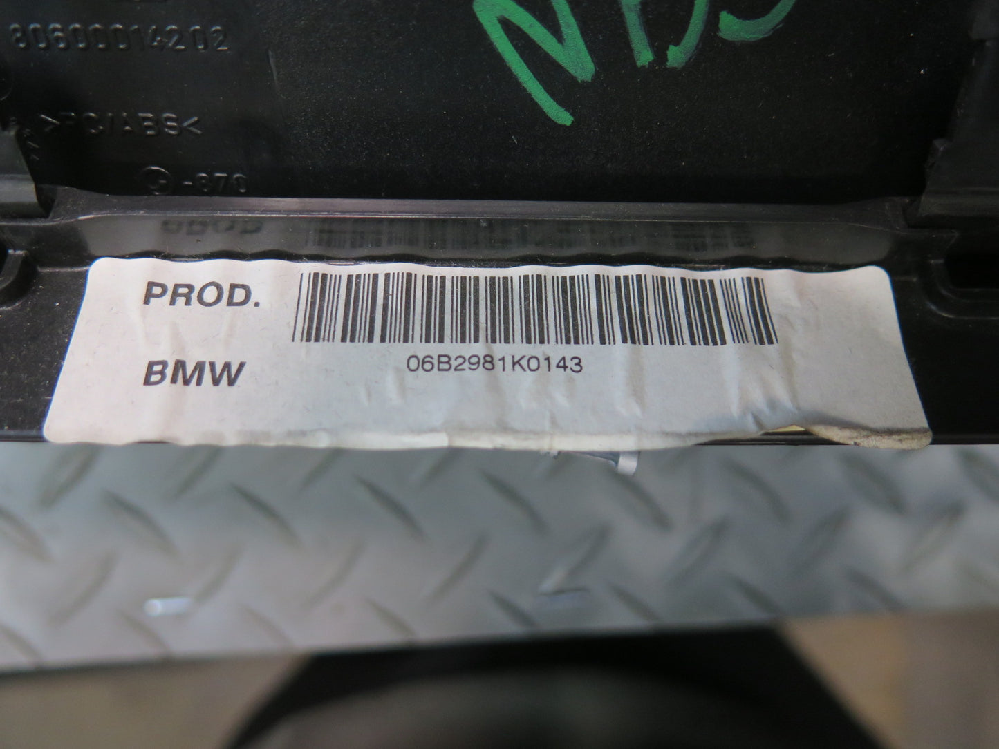 2006-2010 BMW E63 E64 M6 Dash Front Right Glove Box Compartment Storage