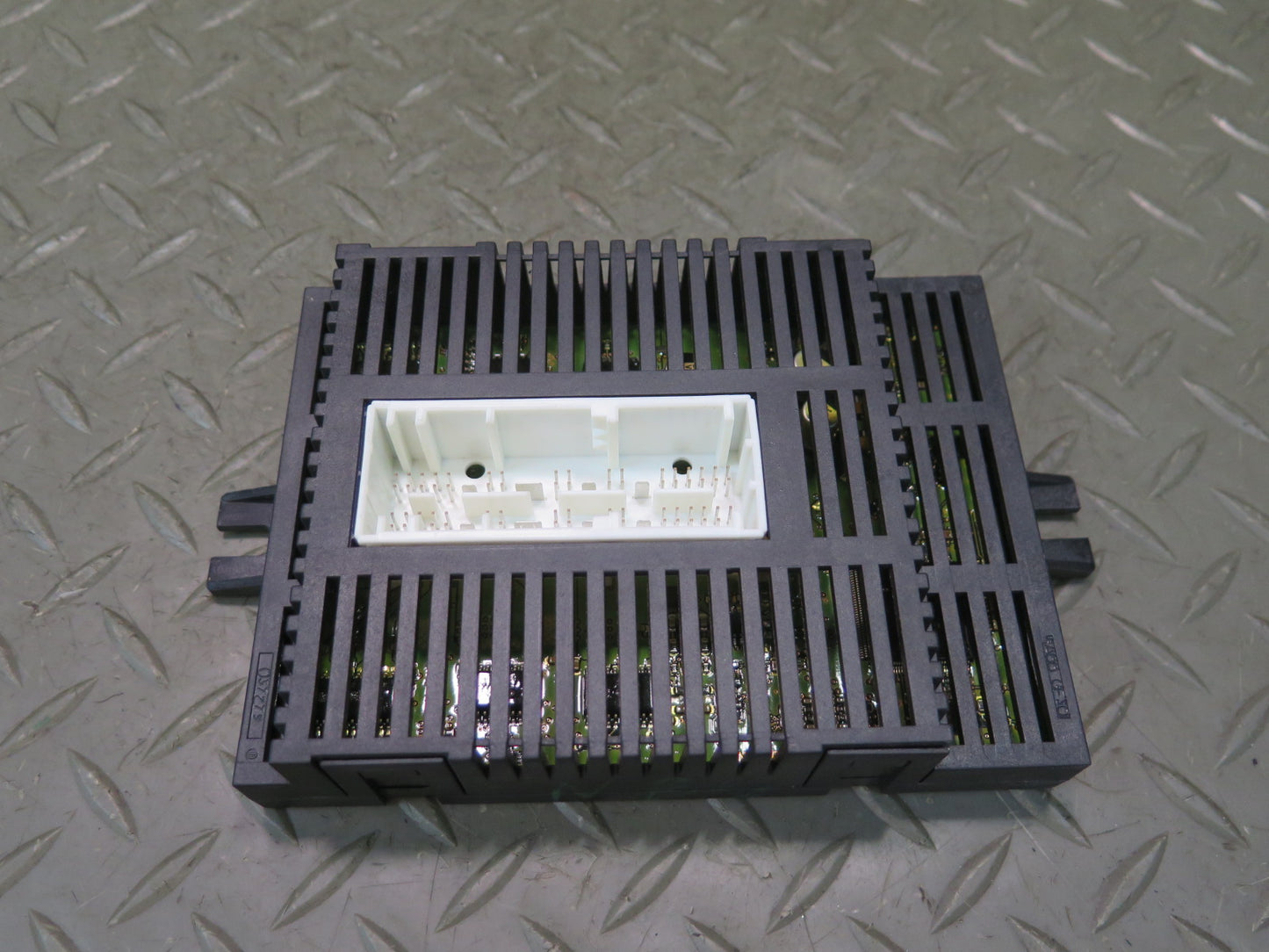 2006 BMW E63 E64 M6 Headlight Light Lamp Control Module 9137776