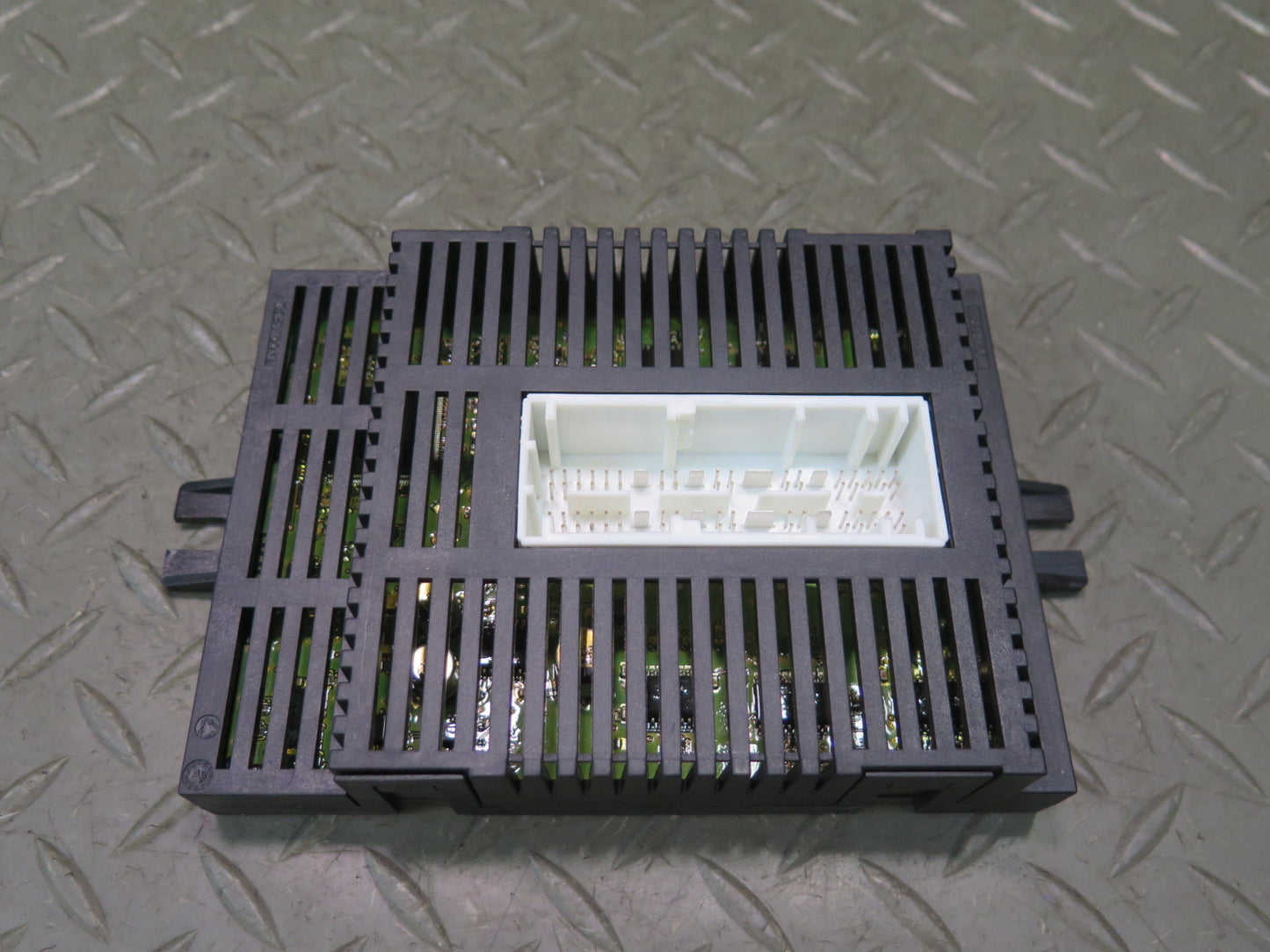2006 BMW E63 E64 M6 Headlight Light Lamp Control Module 9137776