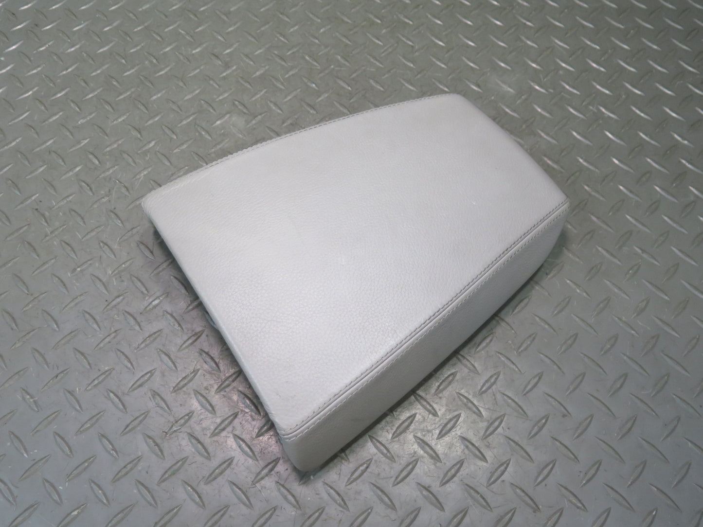 2006-2010 BMW E63 E64 M6 Center Console Leather Armrest Pad Cover