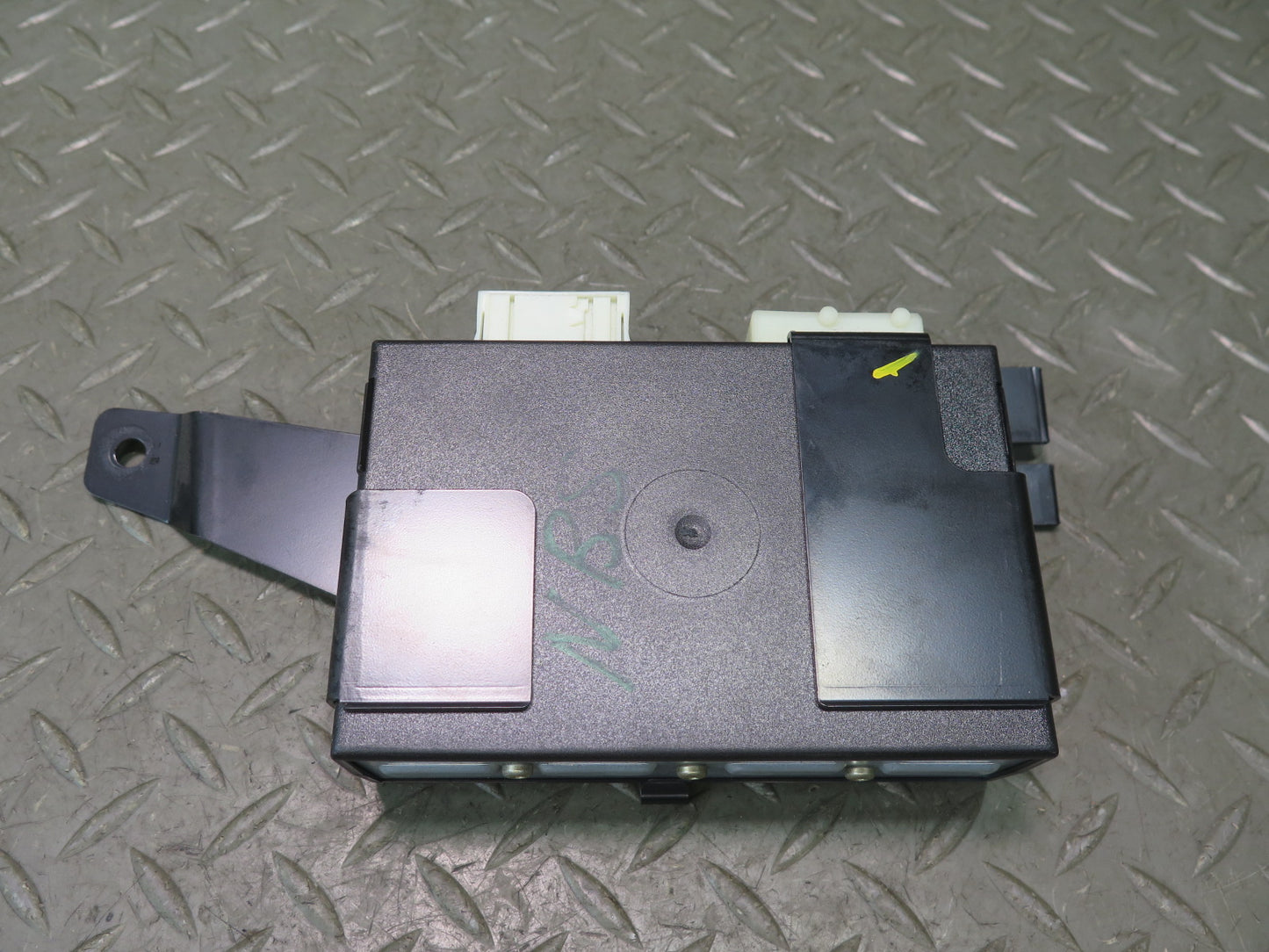 2006-2010 BMW E63 E64 M6 Suspension Damping Control Module
