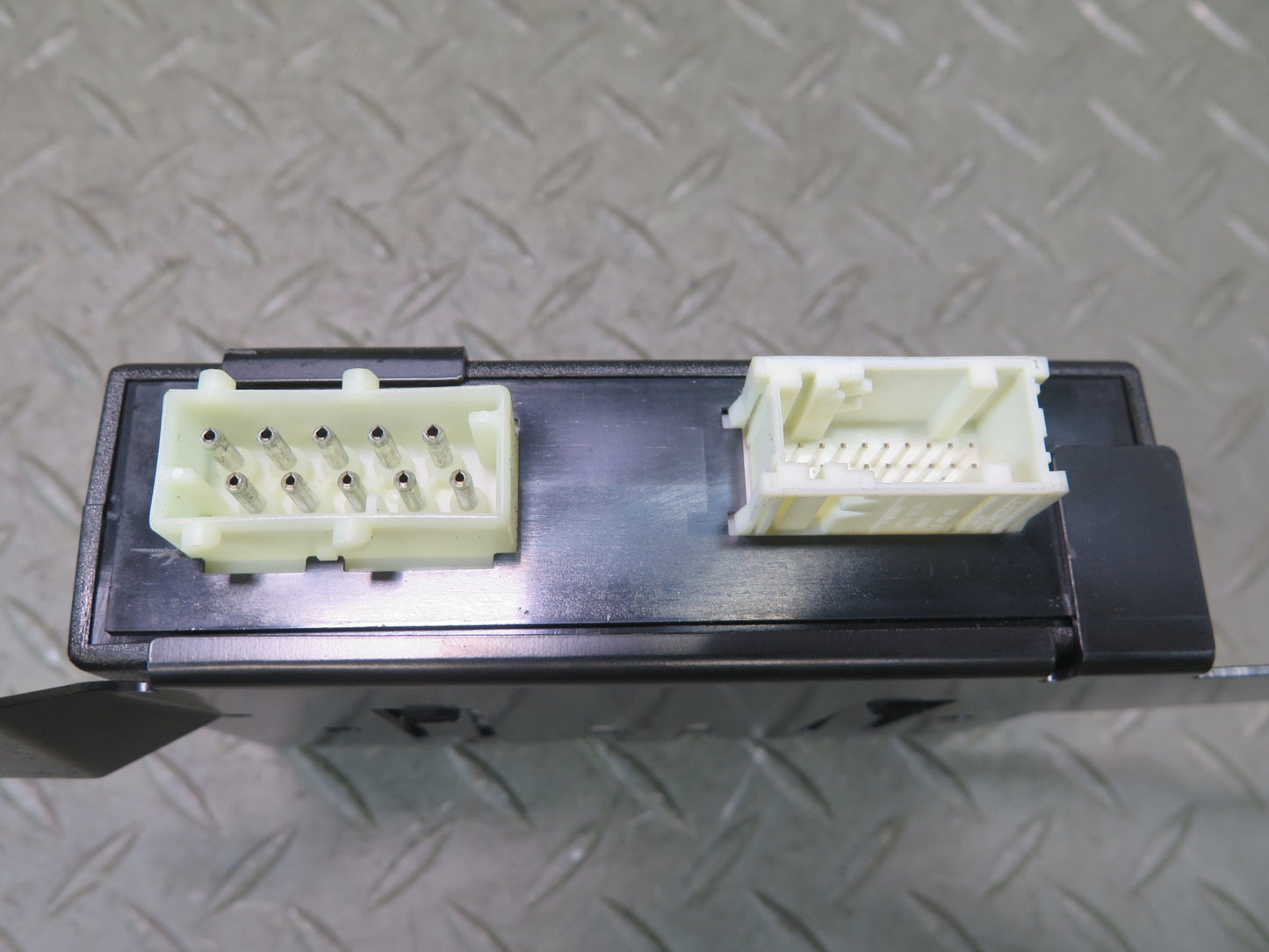 2006-2010 BMW E63 E64 M6 Suspension Damping Control Module
