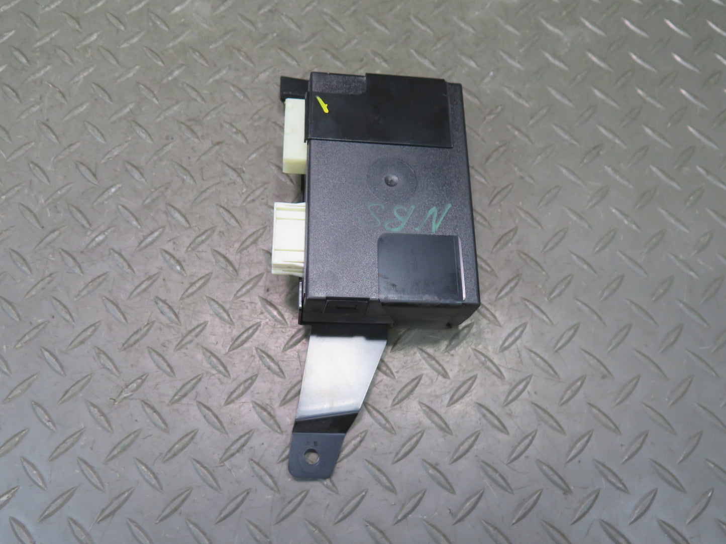 2006-2010 BMW E63 E64 M6 Suspension Damping Control Module
