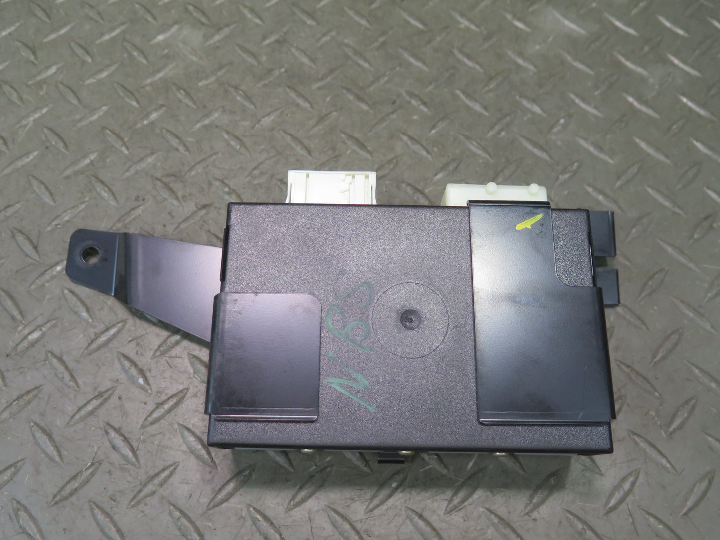 2006-2010 BMW E63 E64 M6 Suspension Damping Control Module