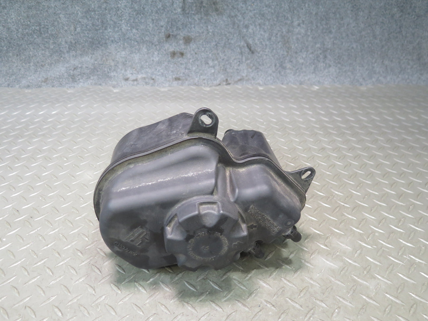 2006-2010 BMW E63 E64 M6 Engine Coolant Expansion Overflow Reservoir Tank