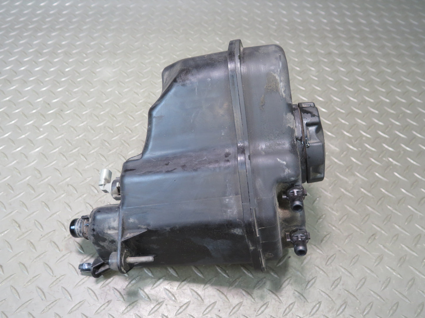 2006-2010 BMW E63 E64 M6 Engine Coolant Expansion Overflow Reservoir Tank