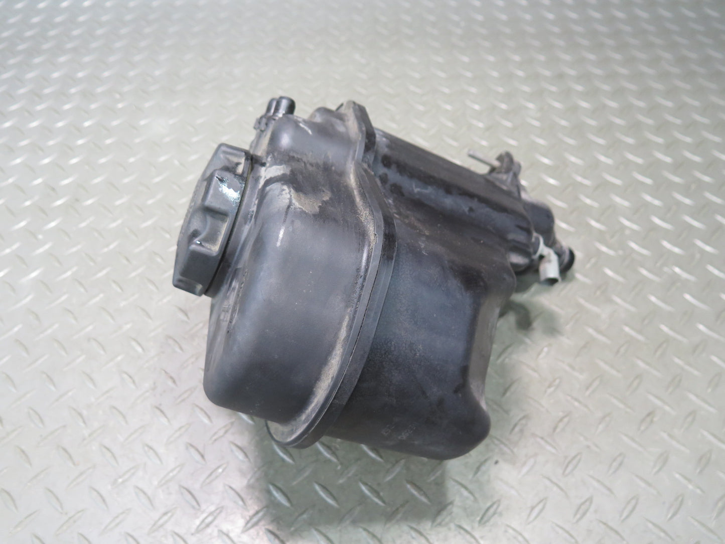 2006-2010 BMW E63 E64 M6 Engine Coolant Expansion Overflow Reservoir Tank