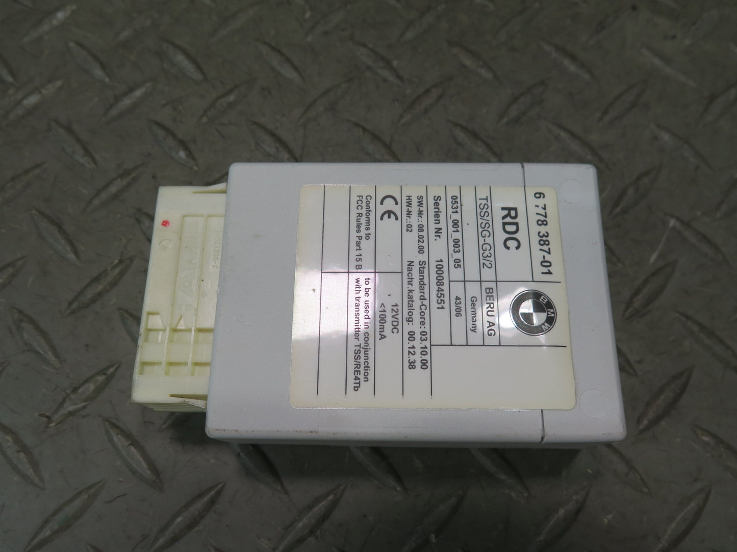 2006-2010 BMW E63 E64 M6 RDC Tire Pressure Control Module 6778387