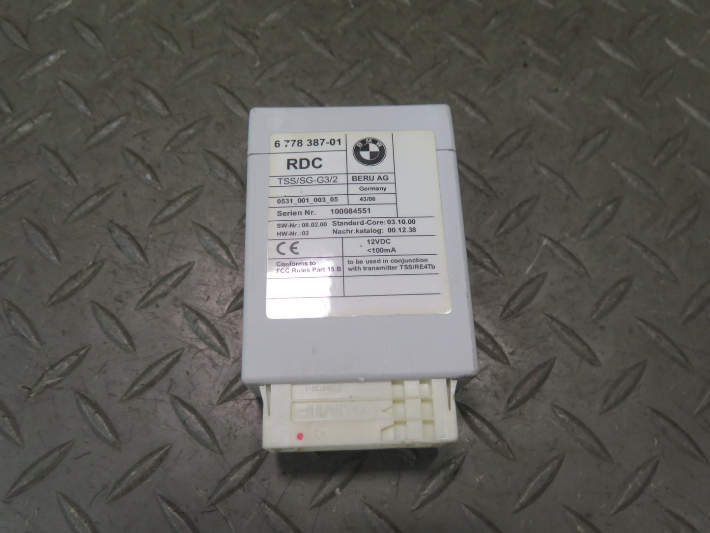 2006-2010 BMW E63 E64 M6 RDC Tire Pressure Control Module 6778387