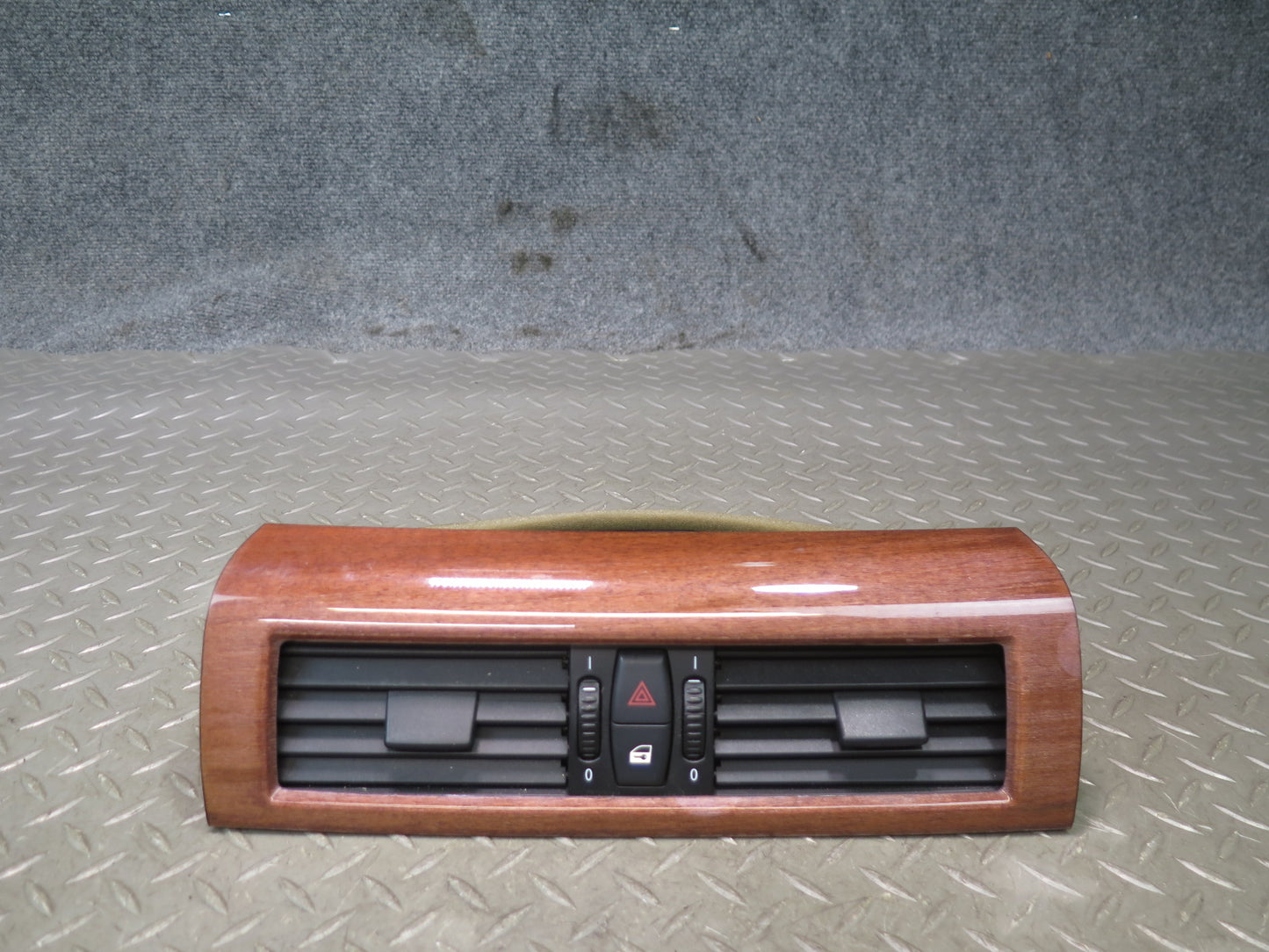2006-2008 BMW E63 E64 M6 Dash Front Center A/C Air Vent Grille w Wood Trim