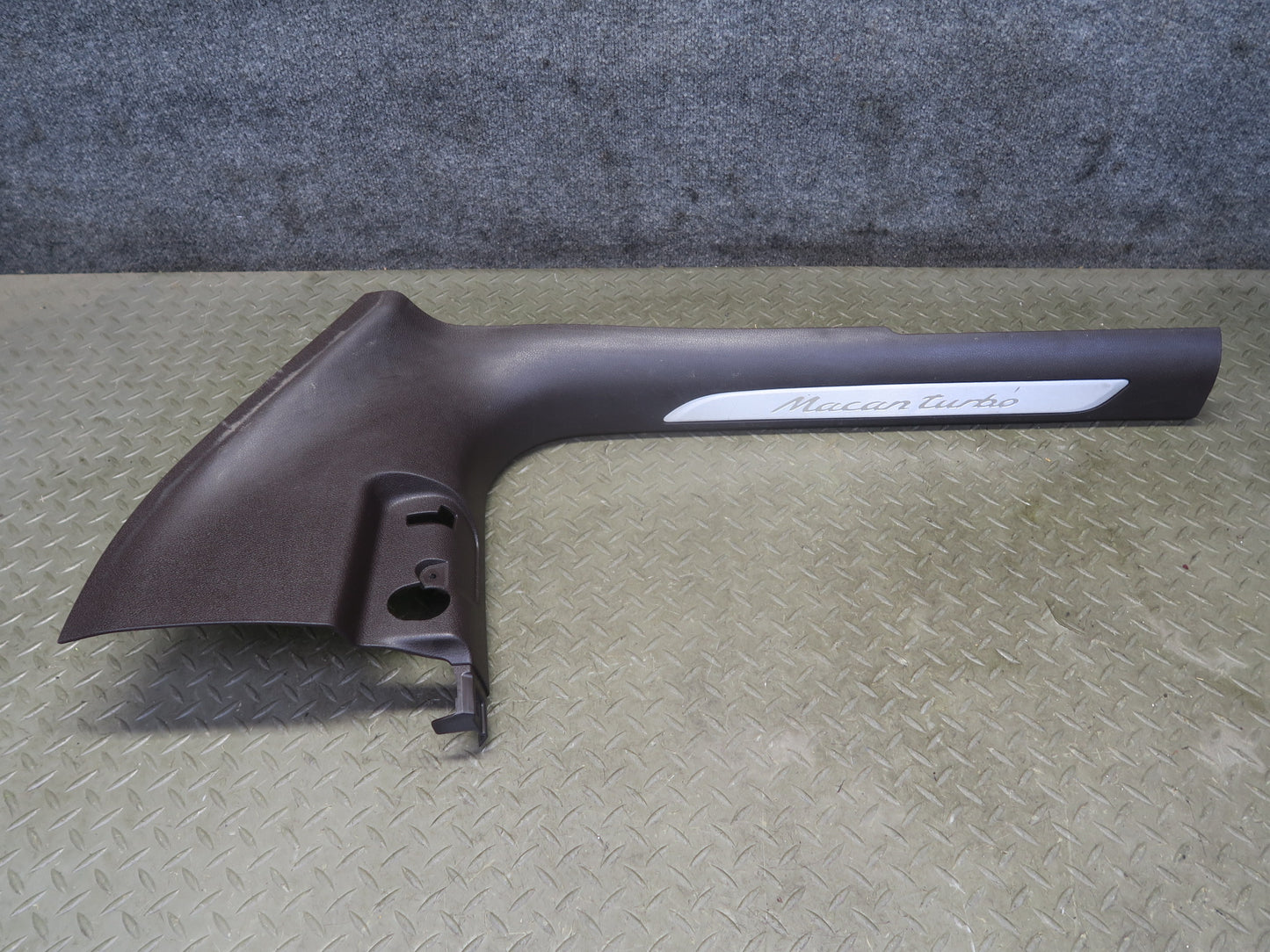 2015-2018 Porsche Macan Turbo Front Left & Right Door Scuff Sill Trim Panel Set