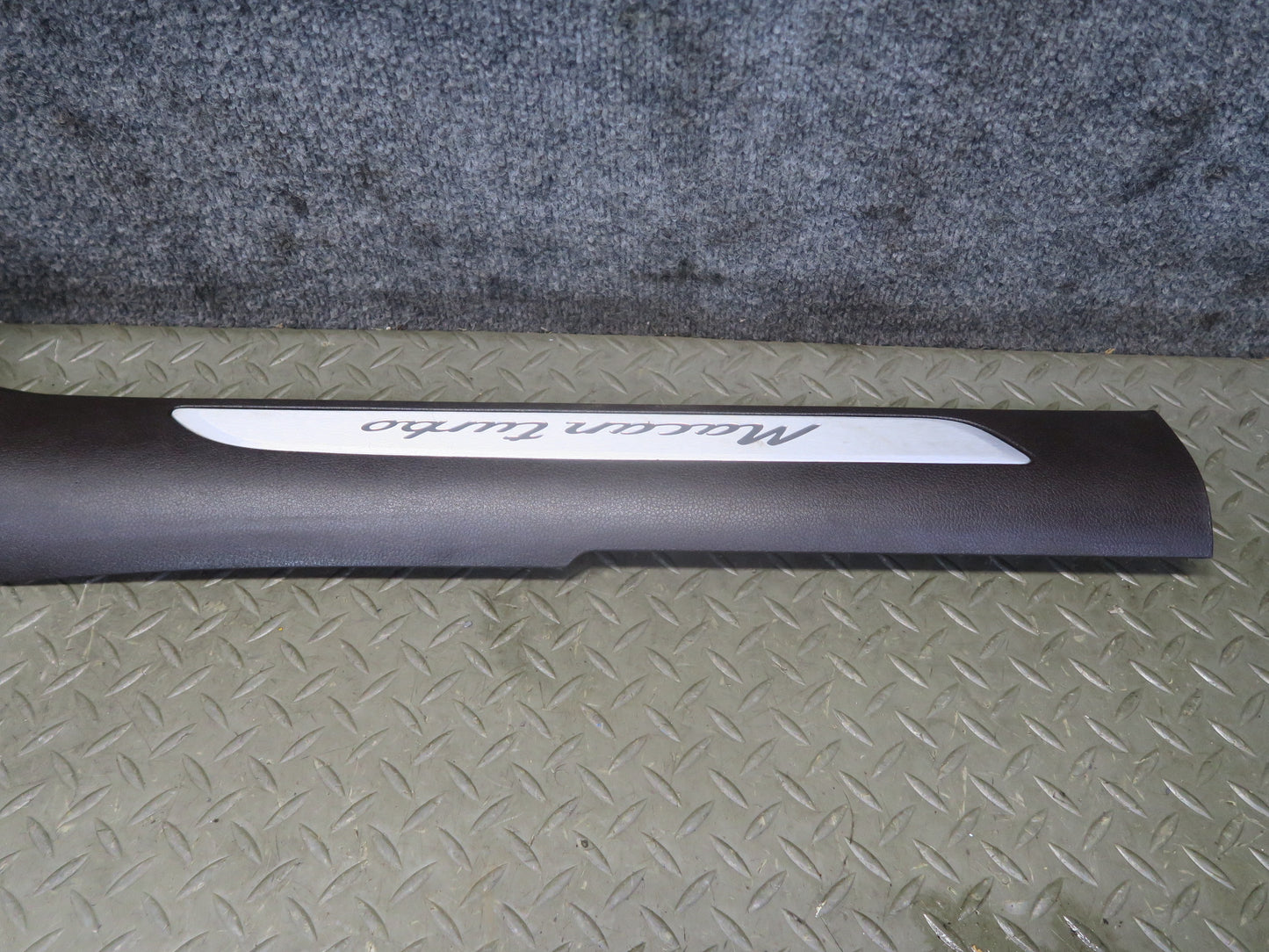 2015-2018 Porsche Macan Turbo Front Left & Right Door Scuff Sill Trim Panel Set