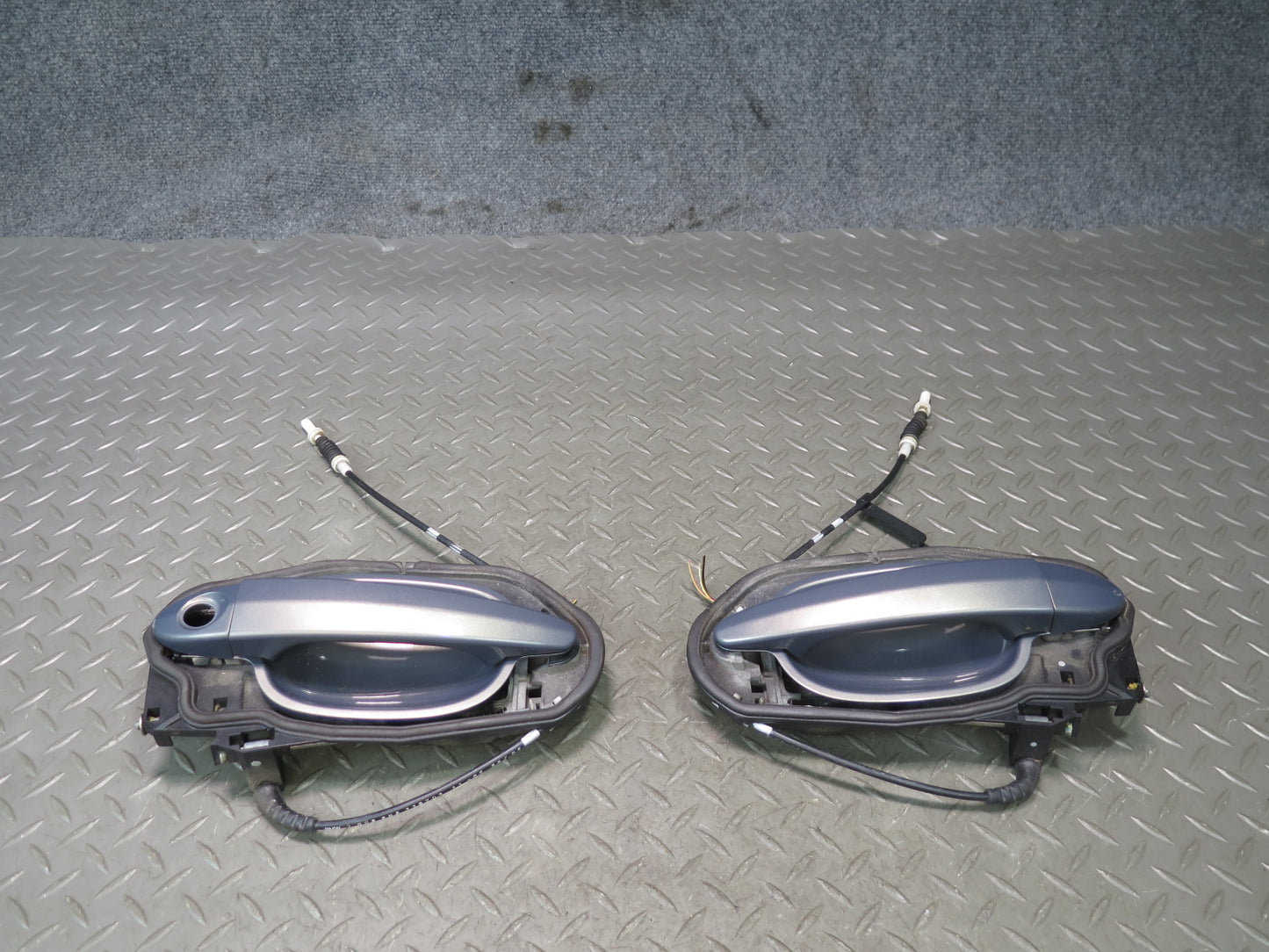 2006-2010 BMW E63 E64 M6 Left & Right Door Exterior Handle Set of 2