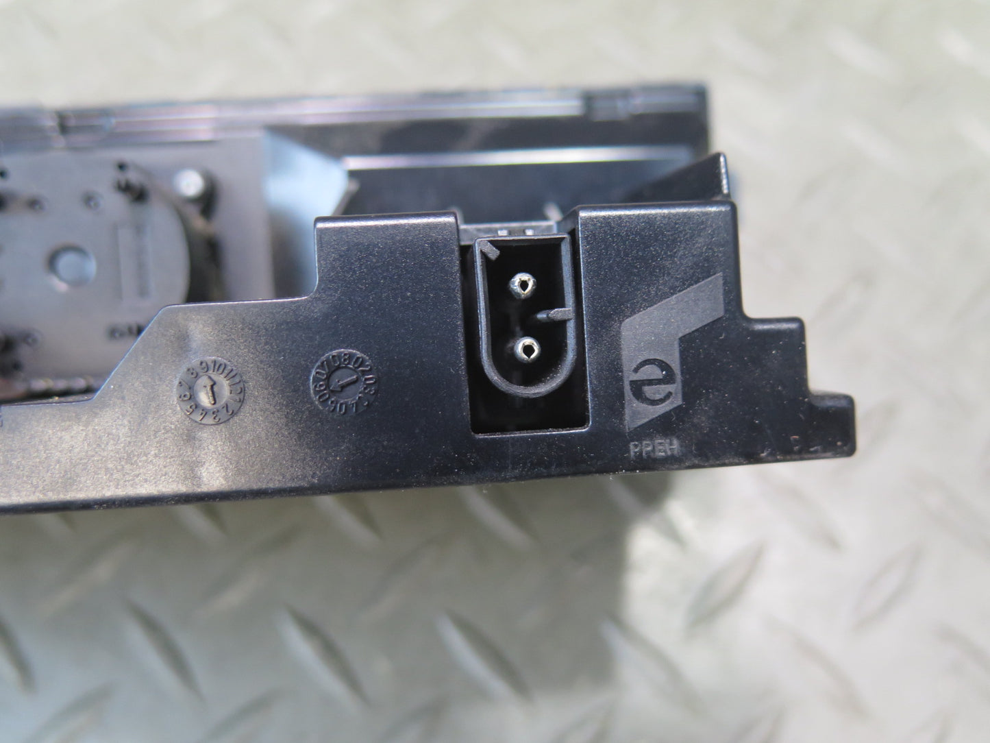 2006-2008 BMW E63 E64 M6 A/C Heater Climate Control Switch Panel 9122399