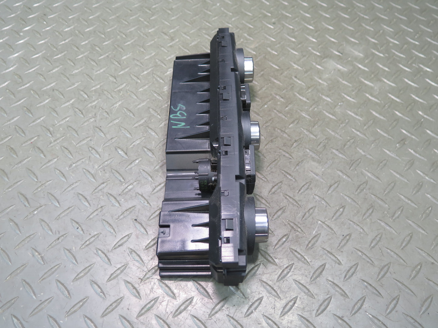 2006-2008 BMW E63 E64 M6 A/C Heater Climate Control Switch Panel 9122399