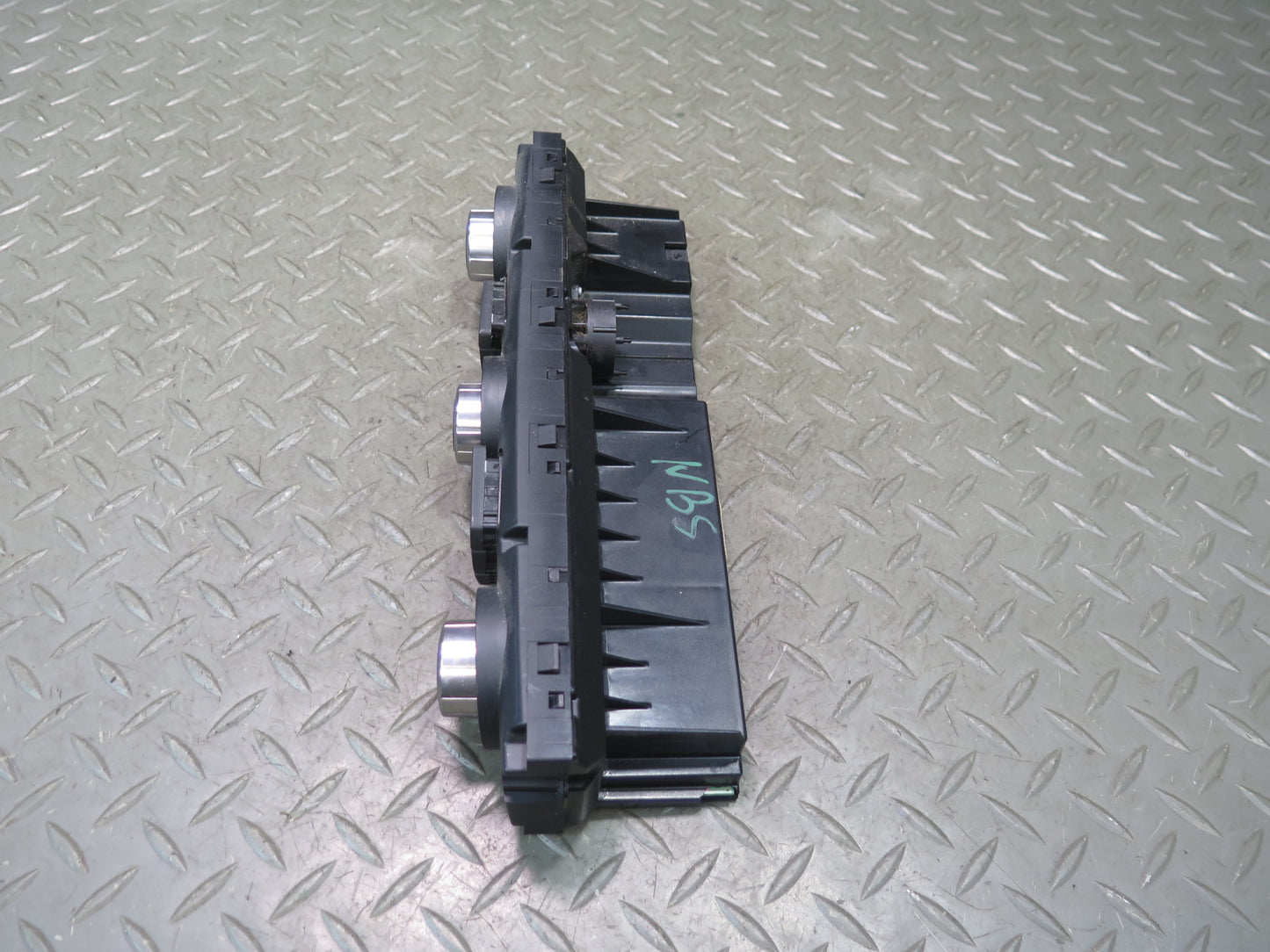 2006-2008 BMW E63 E64 M6 A/C Heater Climate Control Switch Panel 9122399