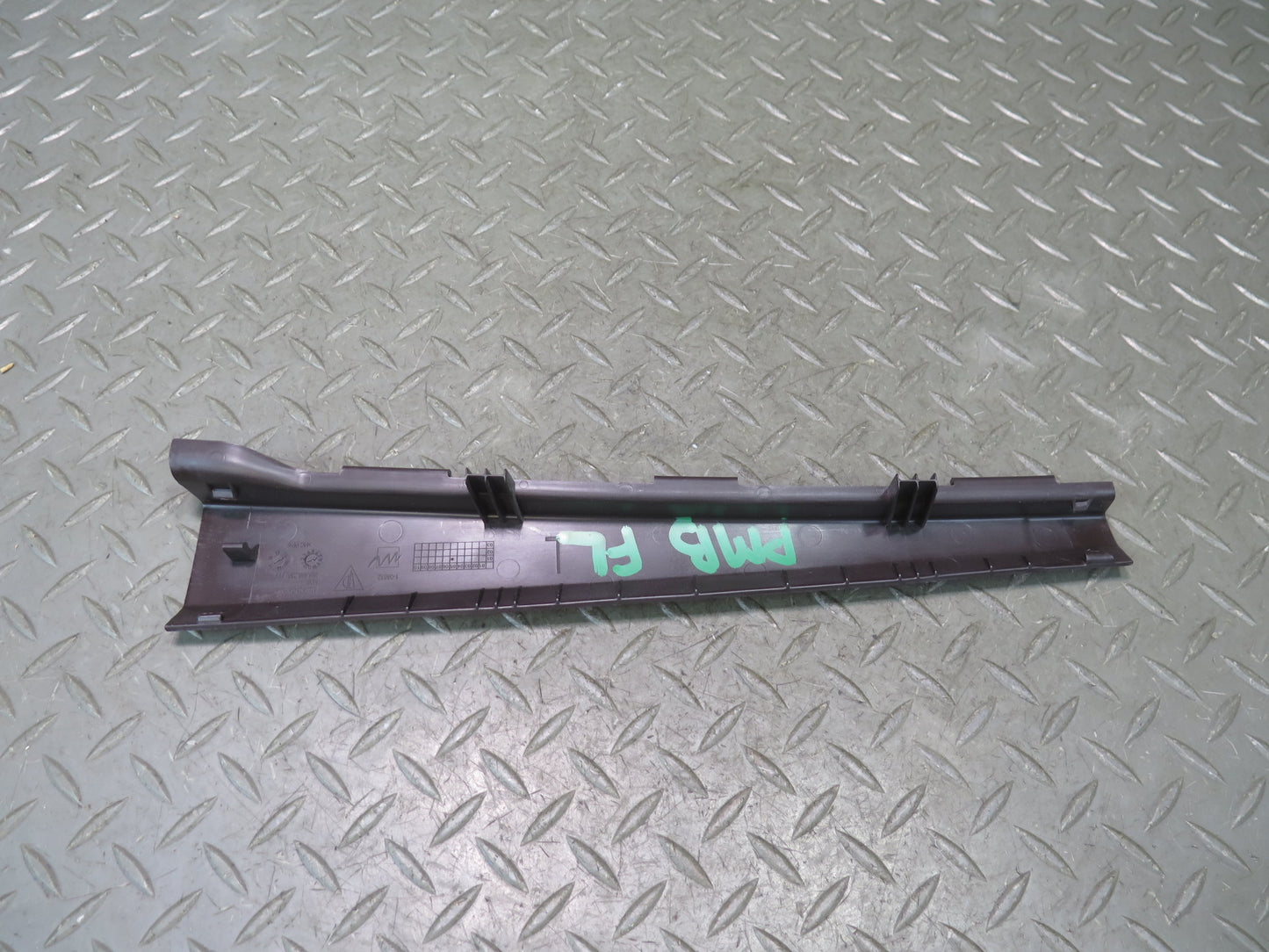 2015-2018 Porsche Macan Front Interior A Pillar Center Trim Cover Panel Set of 2