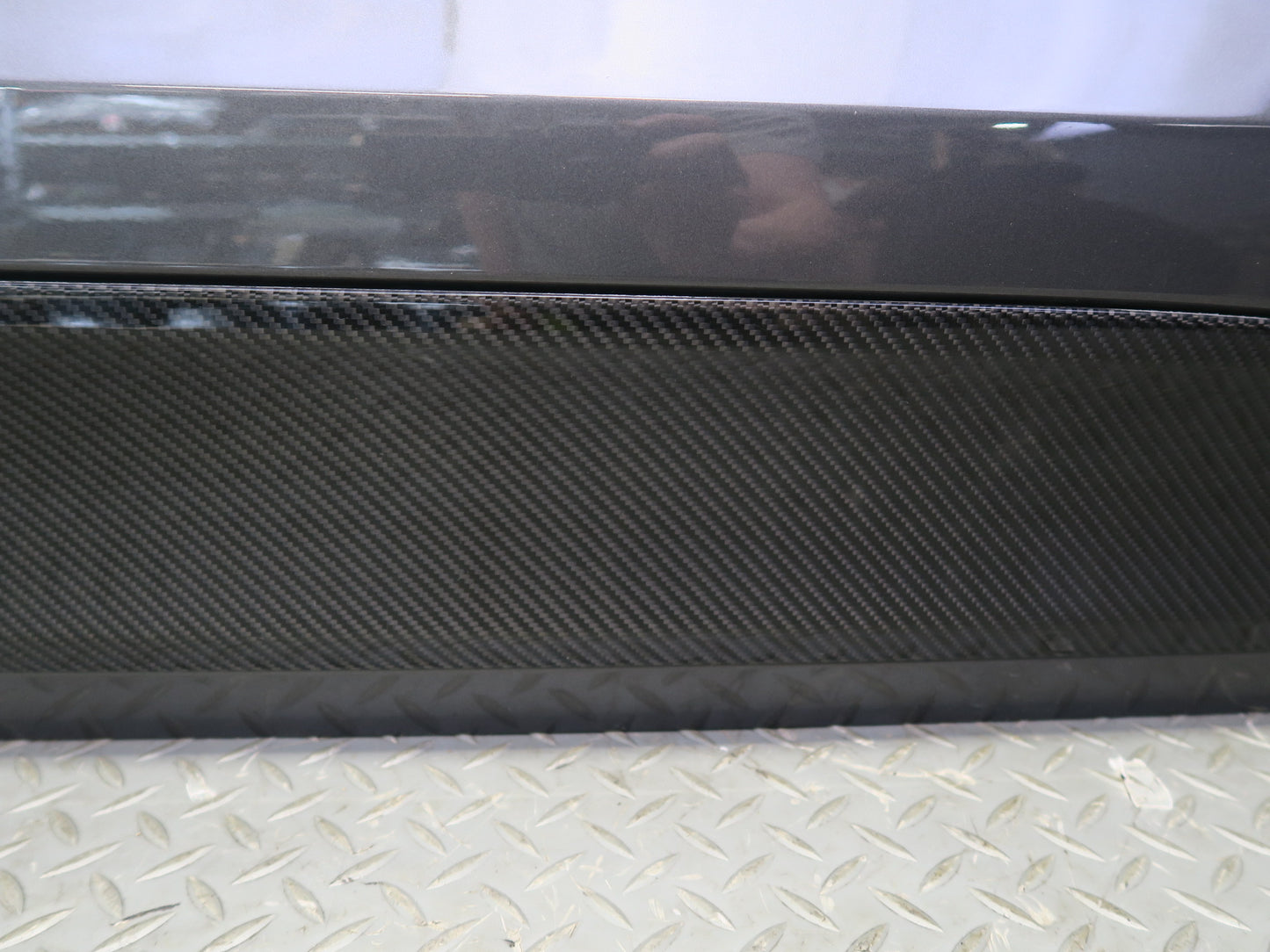 2015-2018 Porsche Macan Front Right Passenger Side Door Shell Panel Gray