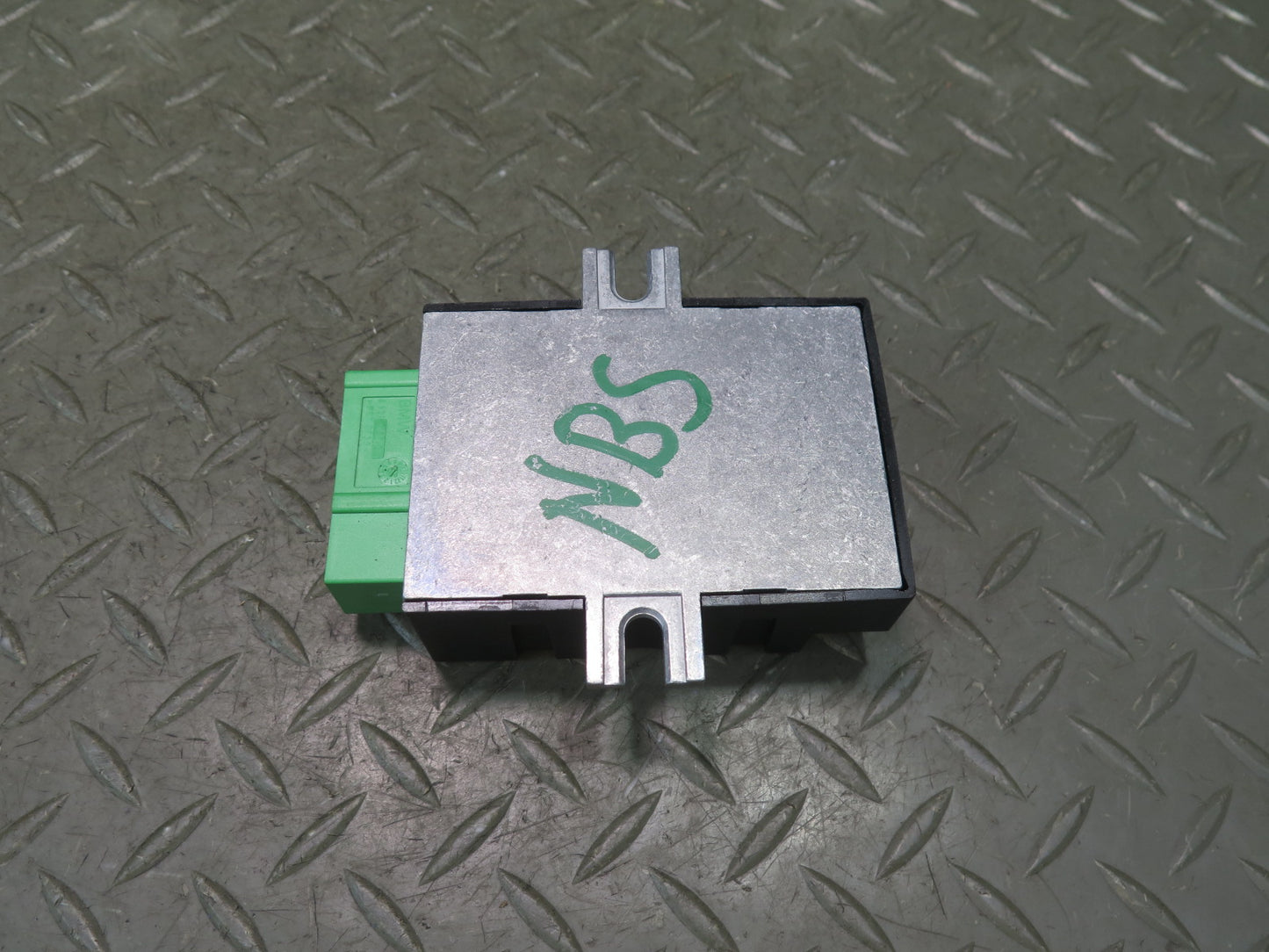 2006-2010 BMW E63 E64 M6 Fuel Pump Control Module 7834159