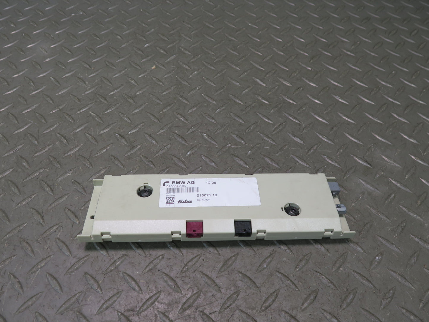 2006-2010 BMW E64 M6 Convertible Radio Antenna Diversity Amplifier AMP Module