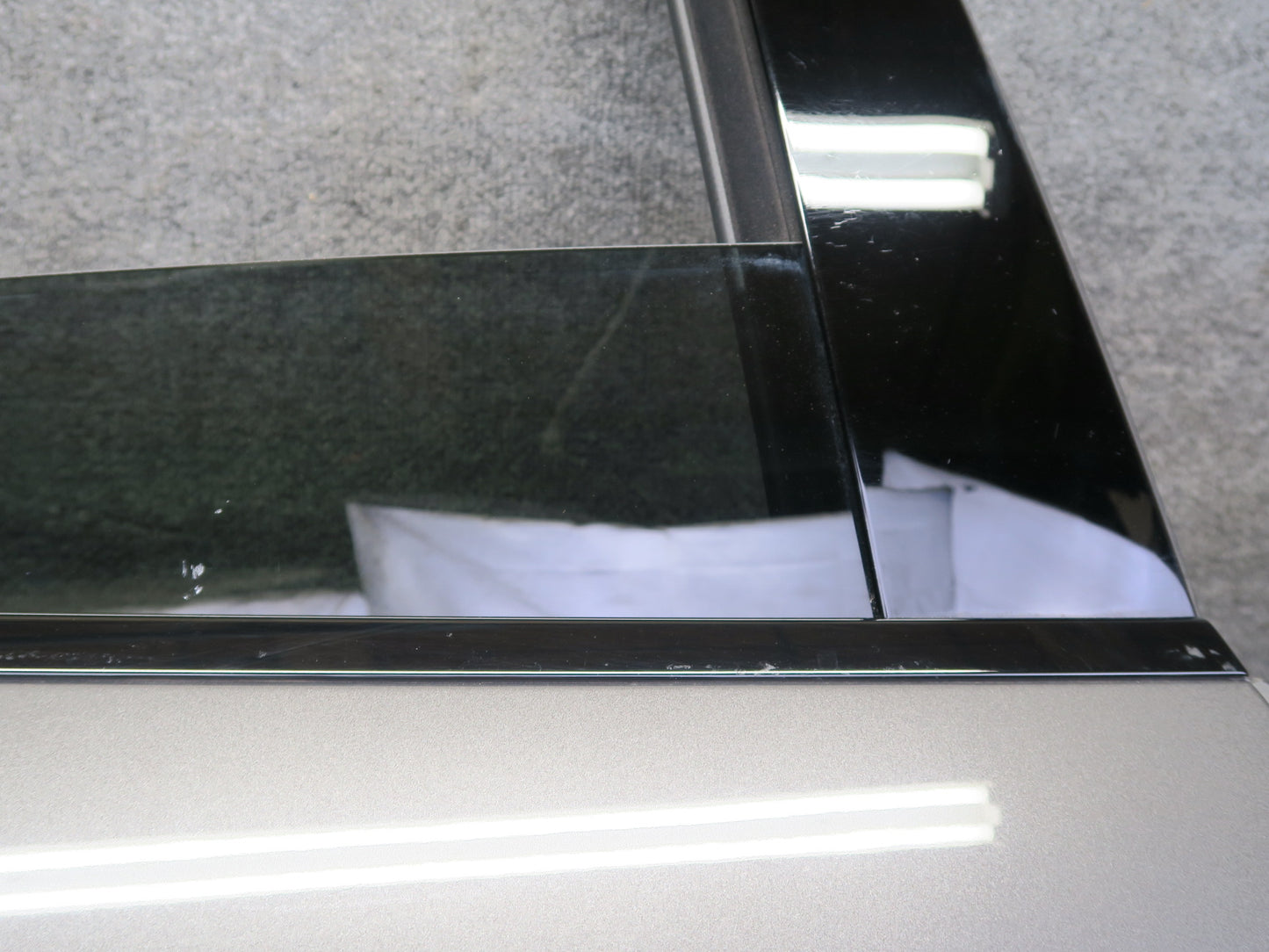 15-18 Porsche Macan Rear Right Door Shell Panel W/ Keyless Handle Window Motor