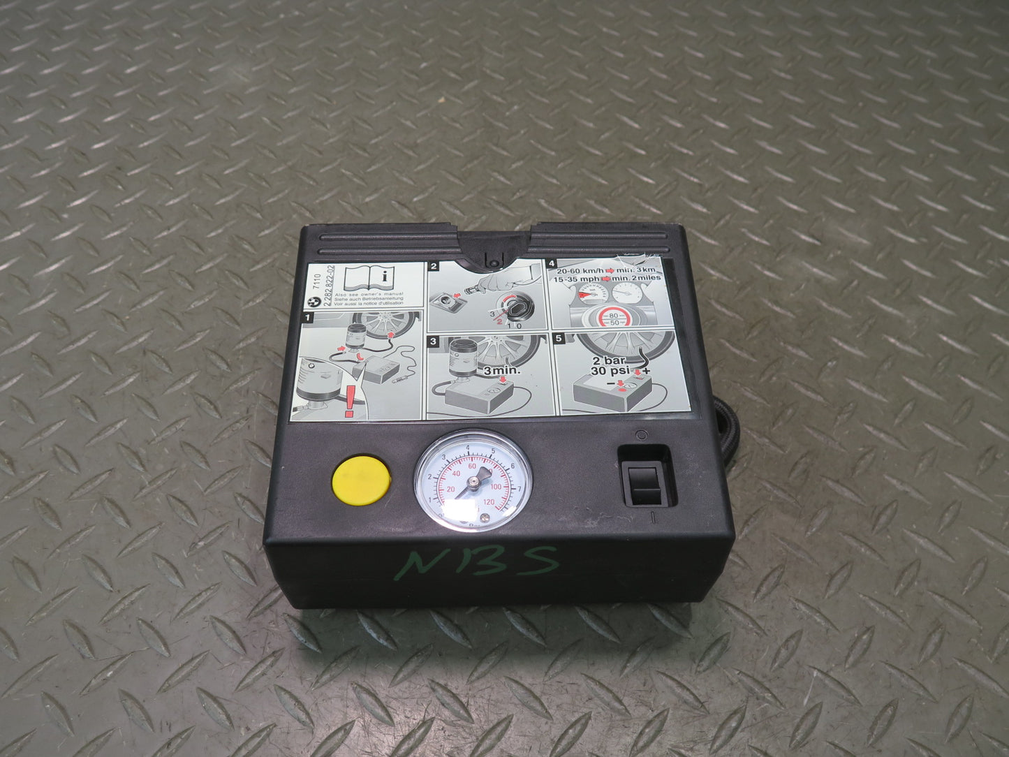 2006-2010 BMW E63 E64 M6 Tire Inflating Air Compressor Pump