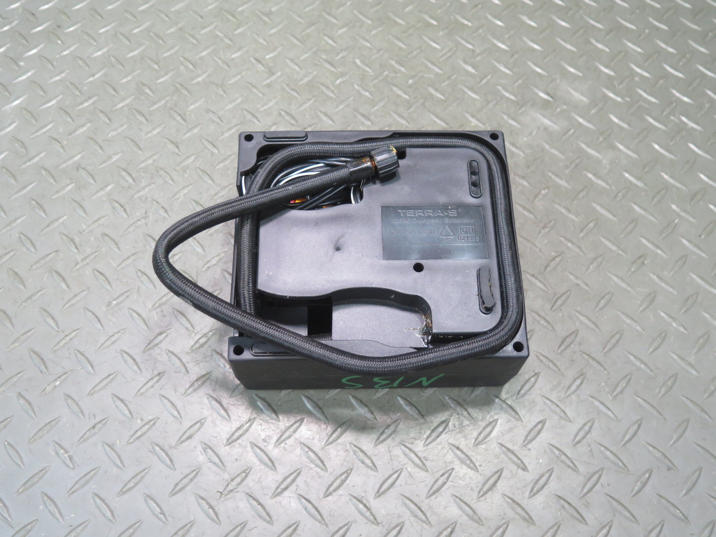 2006-2010 BMW E63 E64 M6 Tire Inflating Air Compressor Pump