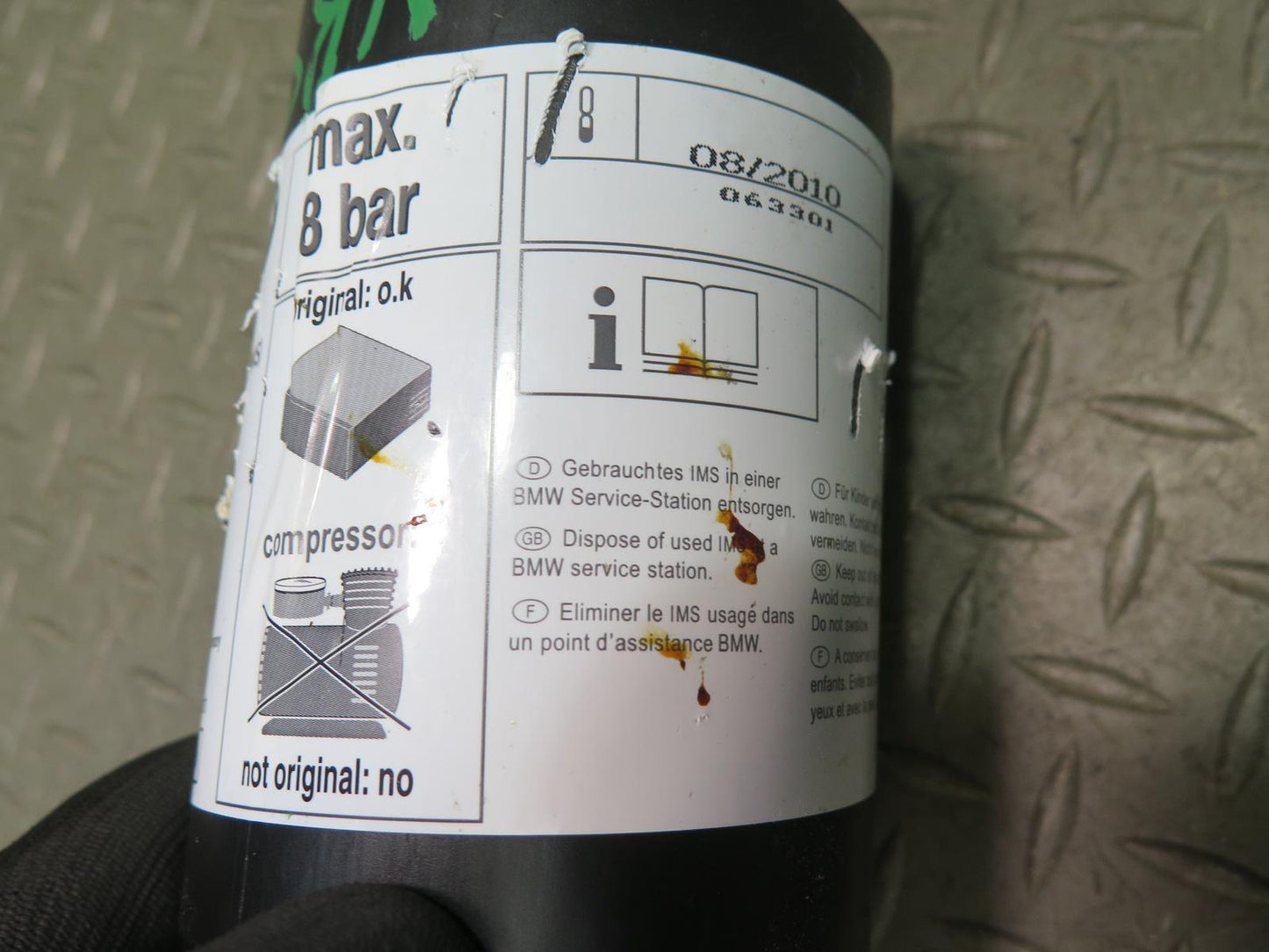 2006-2010 BMW E63 E64 M6 Tire Inflating Bottle Liquid Bottle