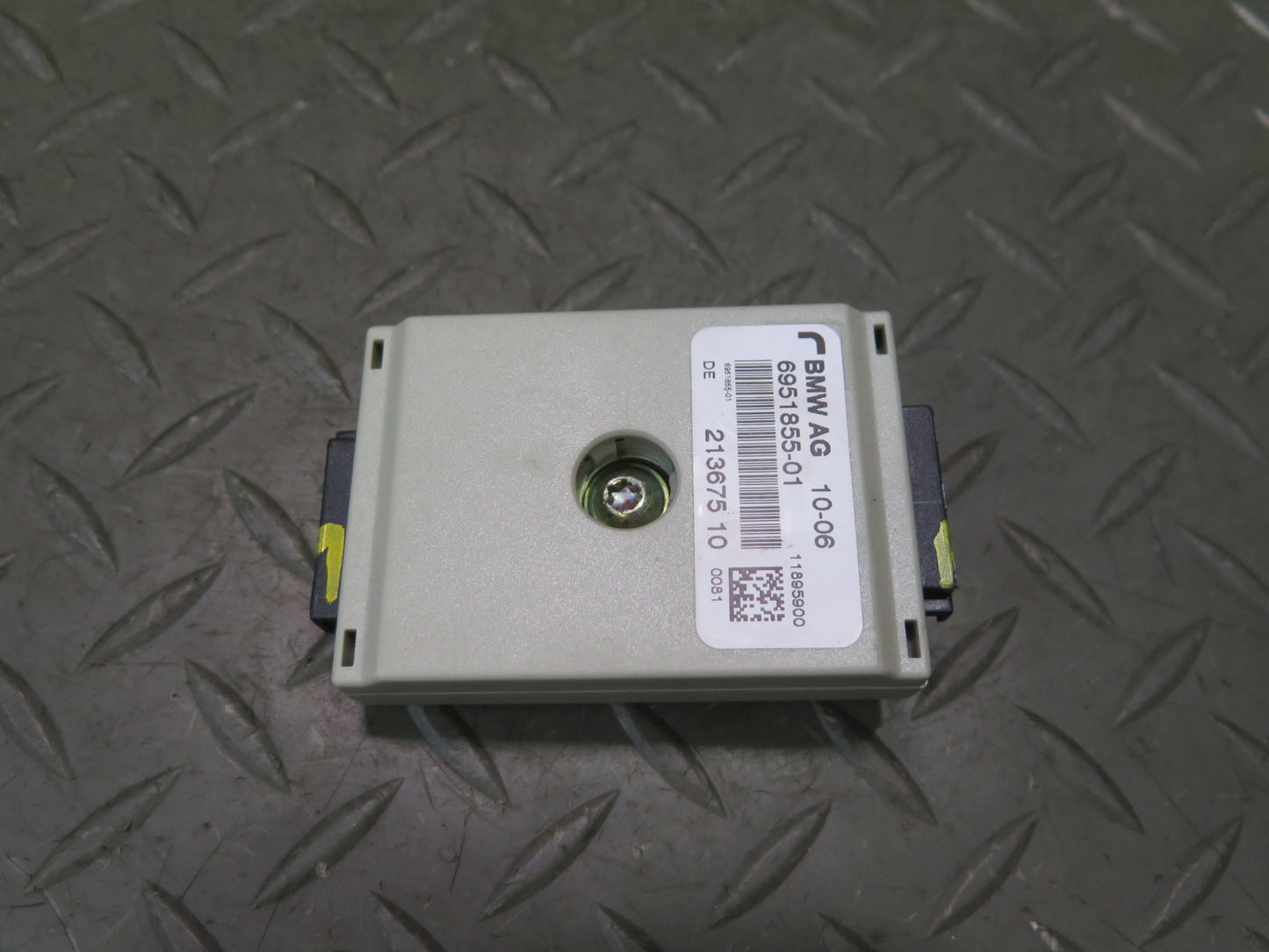 2006-2010 BMW E64 M6 Convertible Radio Antenna Signal Suppression Filter Module