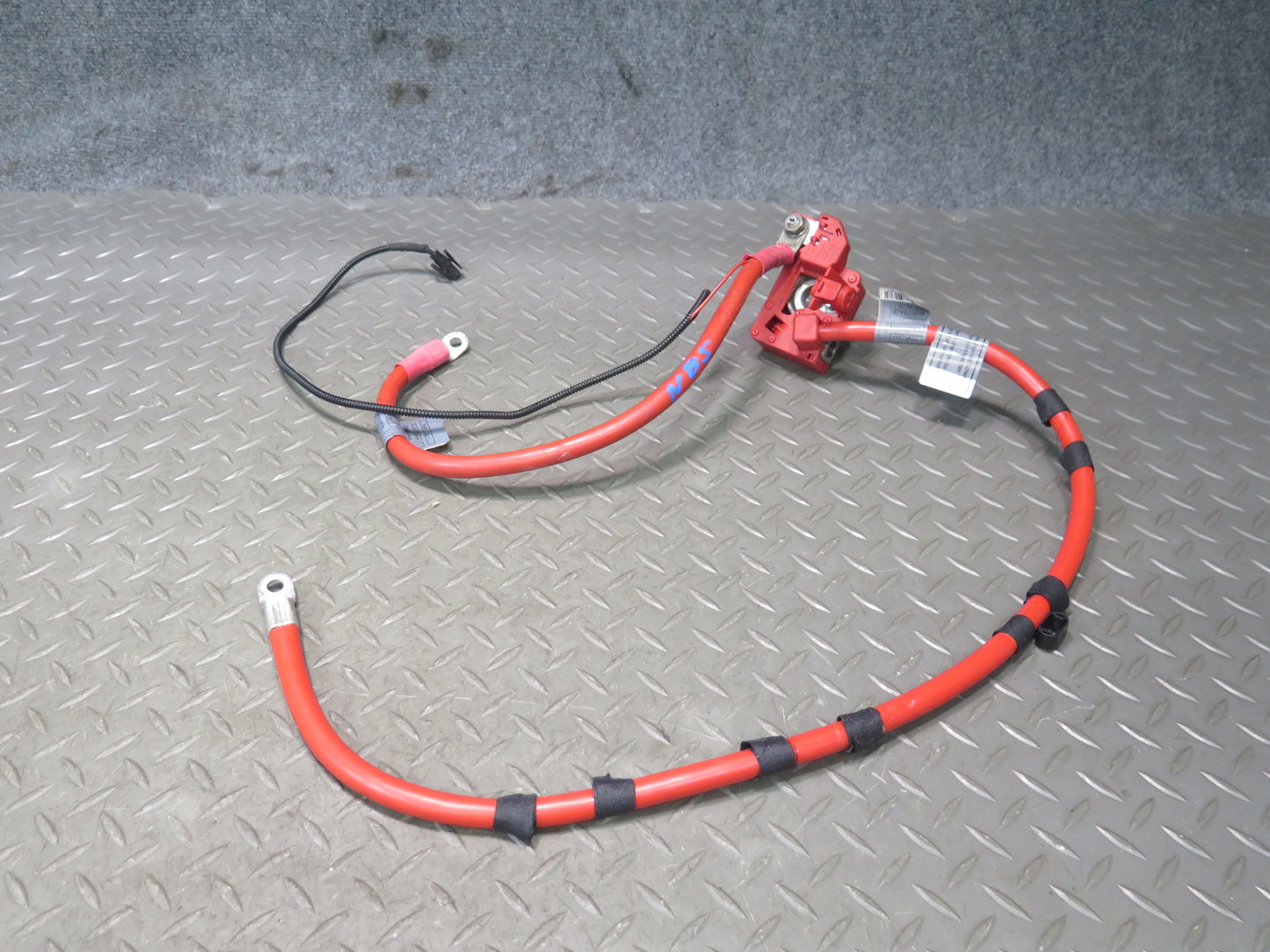 2006-2010 BMW E63 E64 M6 Positive & Negative Battery Terminal Cable Set of 2