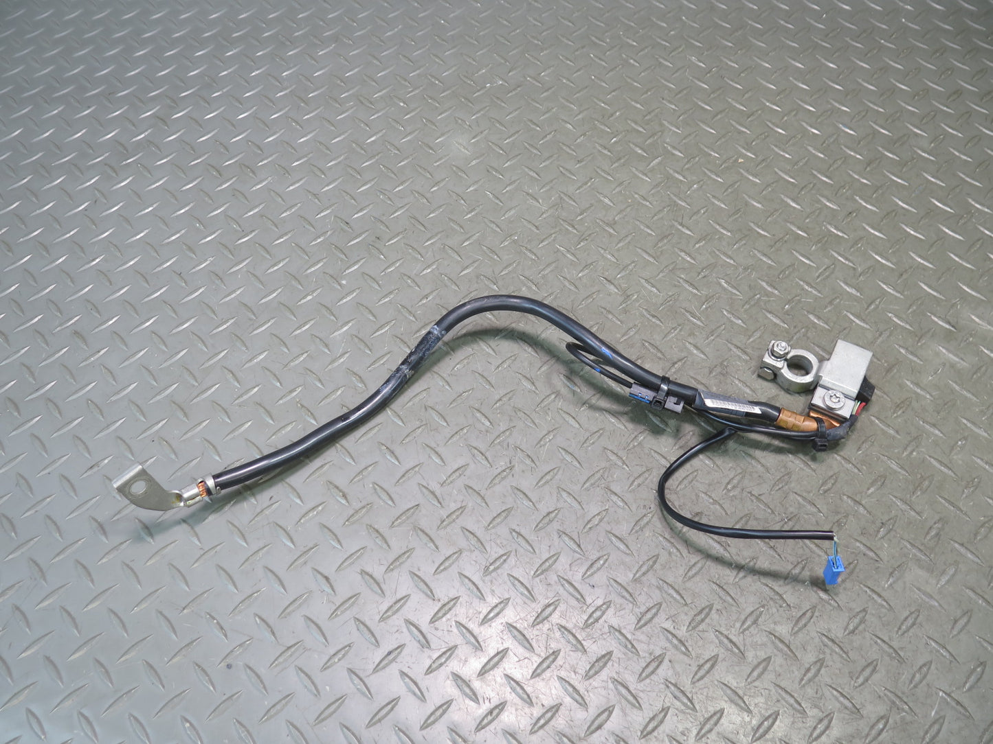 2006-2010 BMW E63 E64 M6 Positive & Negative Battery Terminal Cable Set of 2