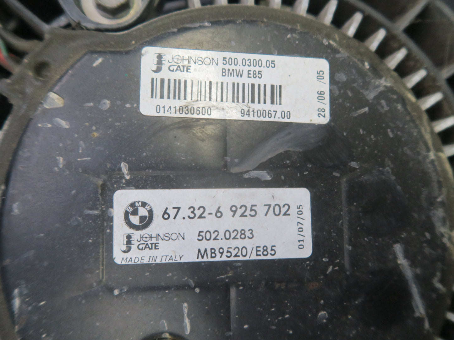 03-08 BMW E85 Z4 3.0L N52 M54 MT Radiator Condenser Fan Motor Expansion Tank OEM