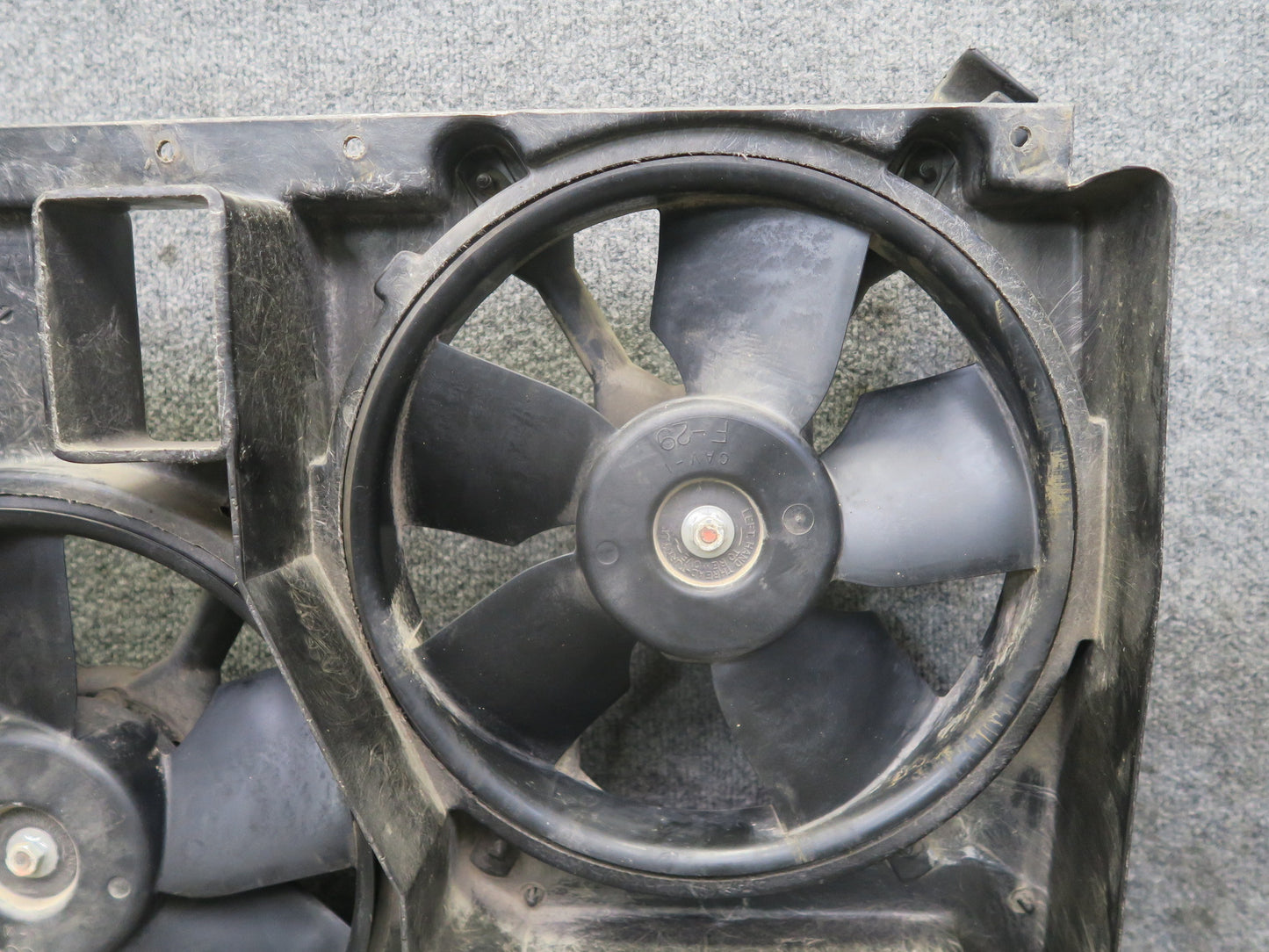 90-96 Chevrolet Corvette C4 5.7L Engine Radiator Cooling Fan & Shroud Assy OEM