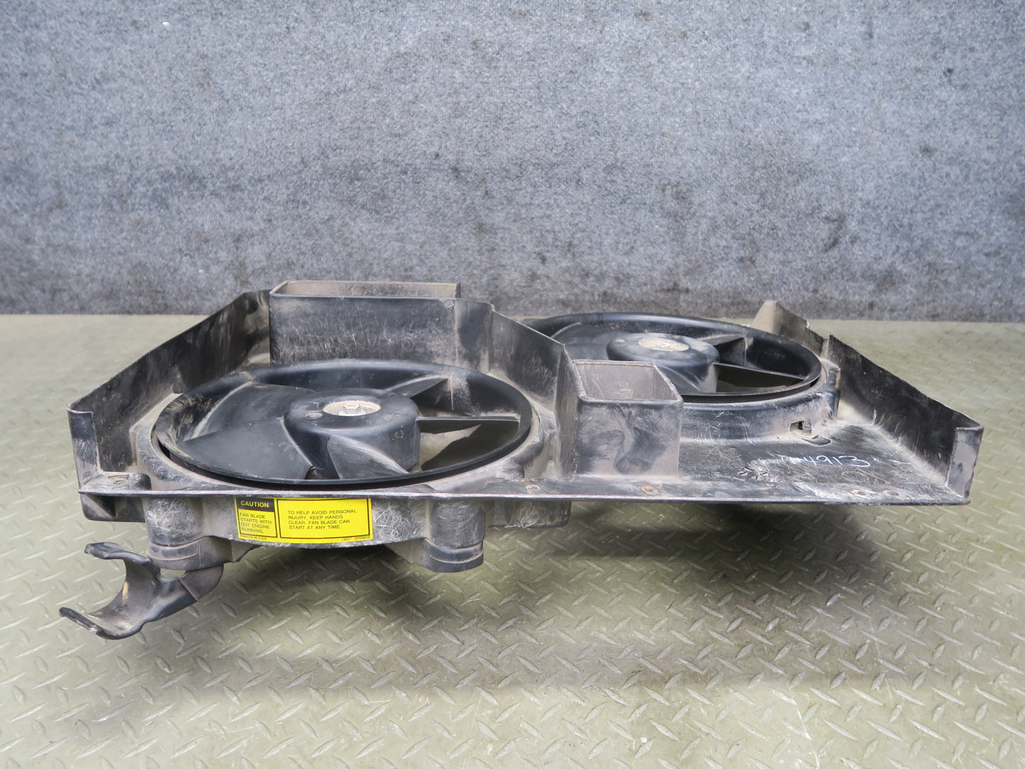 90-96 Chevrolet Corvette C4 5.7L Engine Radiator Cooling Fan & Shroud Assy OEM