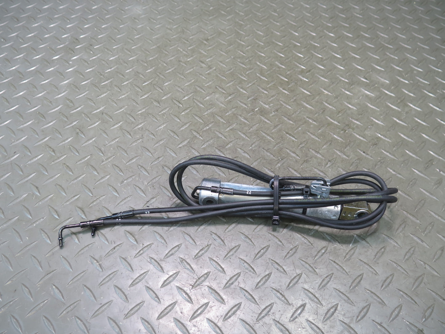 2006-2010 BMW E64 M6 Convertible TOP Roof Rear Left Hydraulic Cylinder
