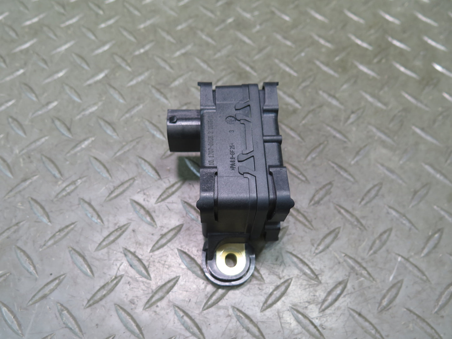 06-08 BMW E86 E85 Z4 N52 S54 ABS DSC YAW Speed Acceleration Sensor 6769174 OEM