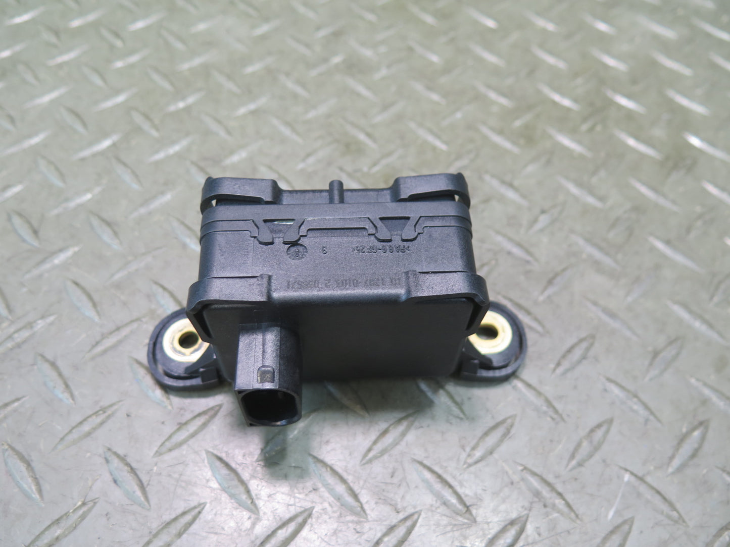 06-08 BMW E86 E85 Z4 N52 S54 ABS DSC YAW Speed Acceleration Sensor 6769174 OEM