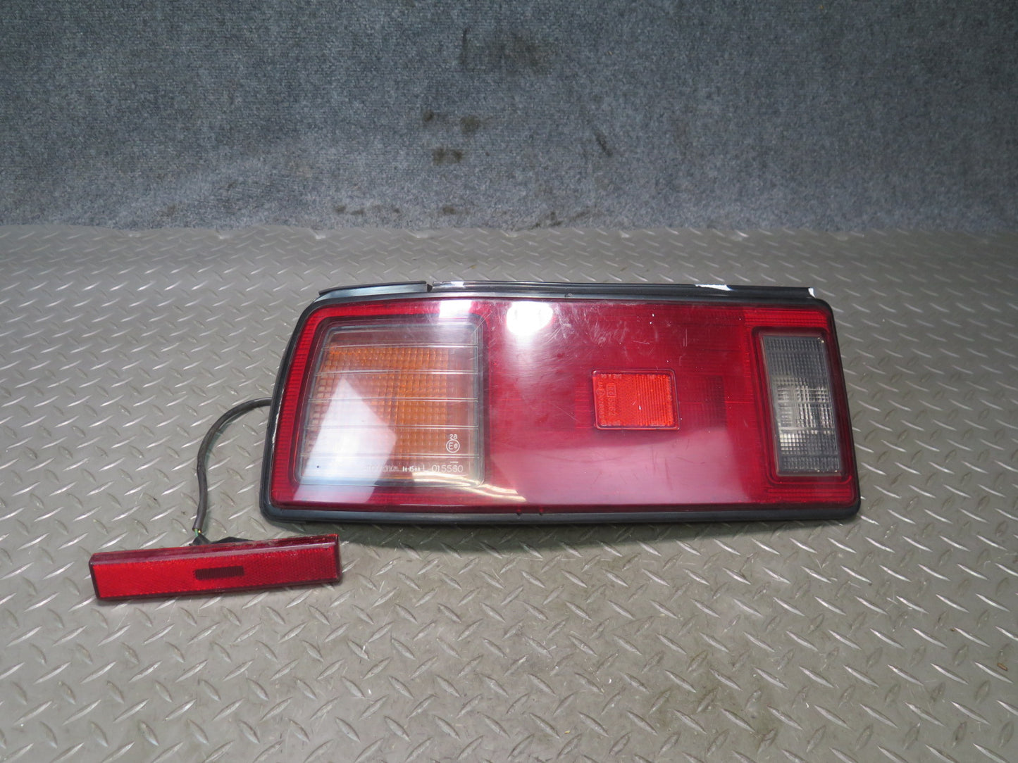 86-88 Toyota Supra MA70L MK3 Rear Right & Left Tail Light w Marker Light Set OEM